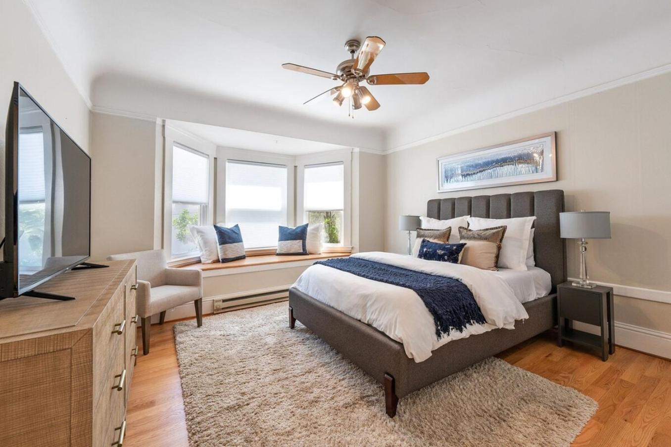 Super Convenient 1br Pad With Garage Parking Holiday home *