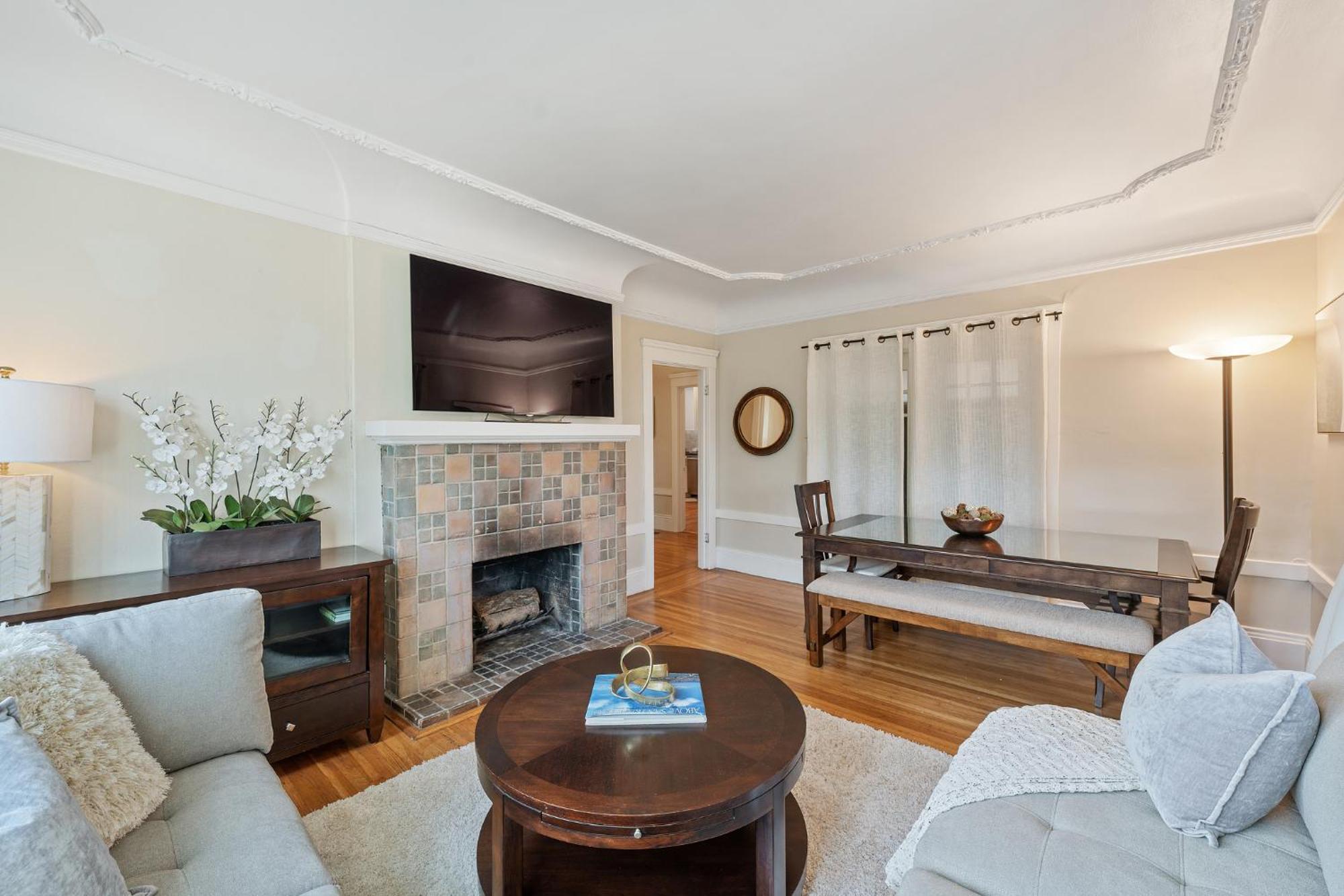 Cozy 2br Retreat With Parking & Laundry Apartment San Francisco