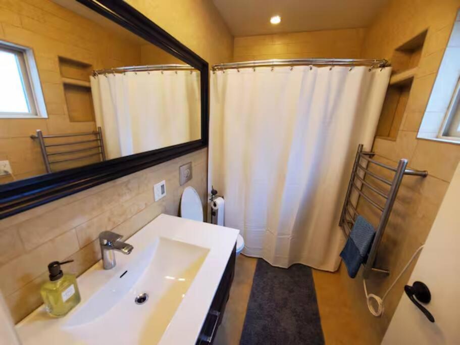 Cozy Sf 4 Bedroom 2 Bath *