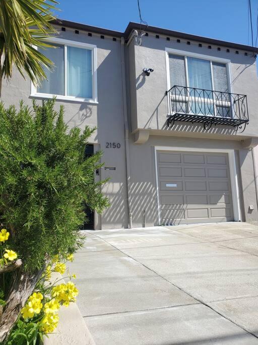 Cozy Sf 4 Bedroom 2 Bath * San Francisco