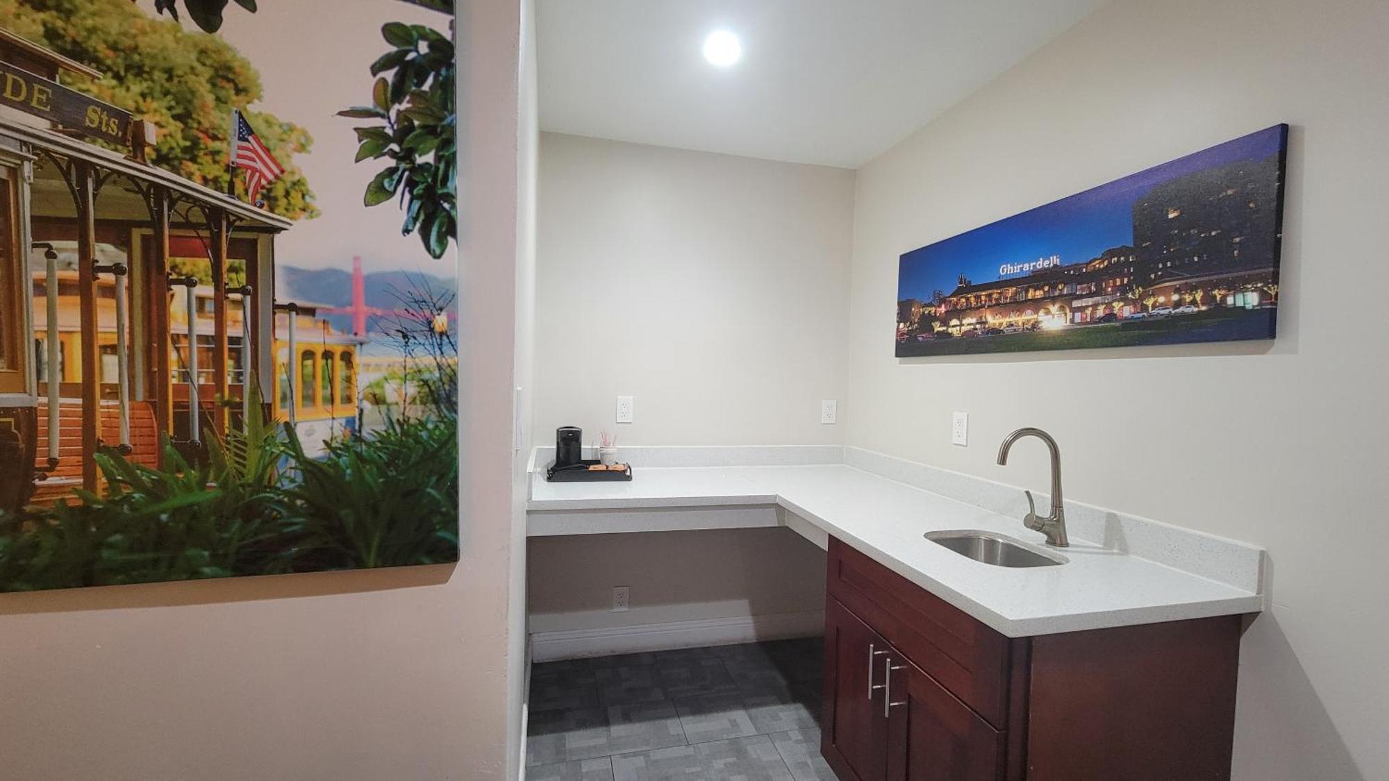 Motel Presidio Parkway