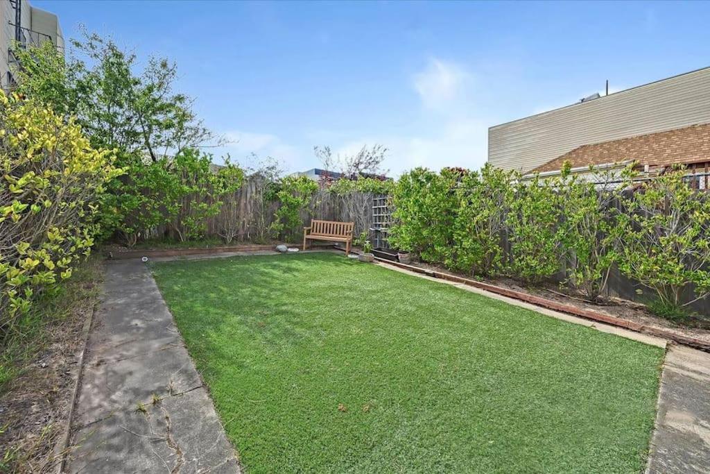 Holiday home Spacious Sf Haven - Cozy Bedrooms & Modern Kitchen