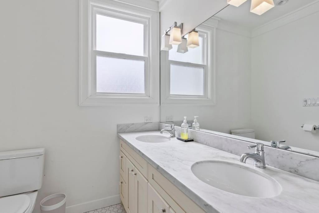 Spacious Sf Haven - Cozy Bedrooms & Modern Kitchen *