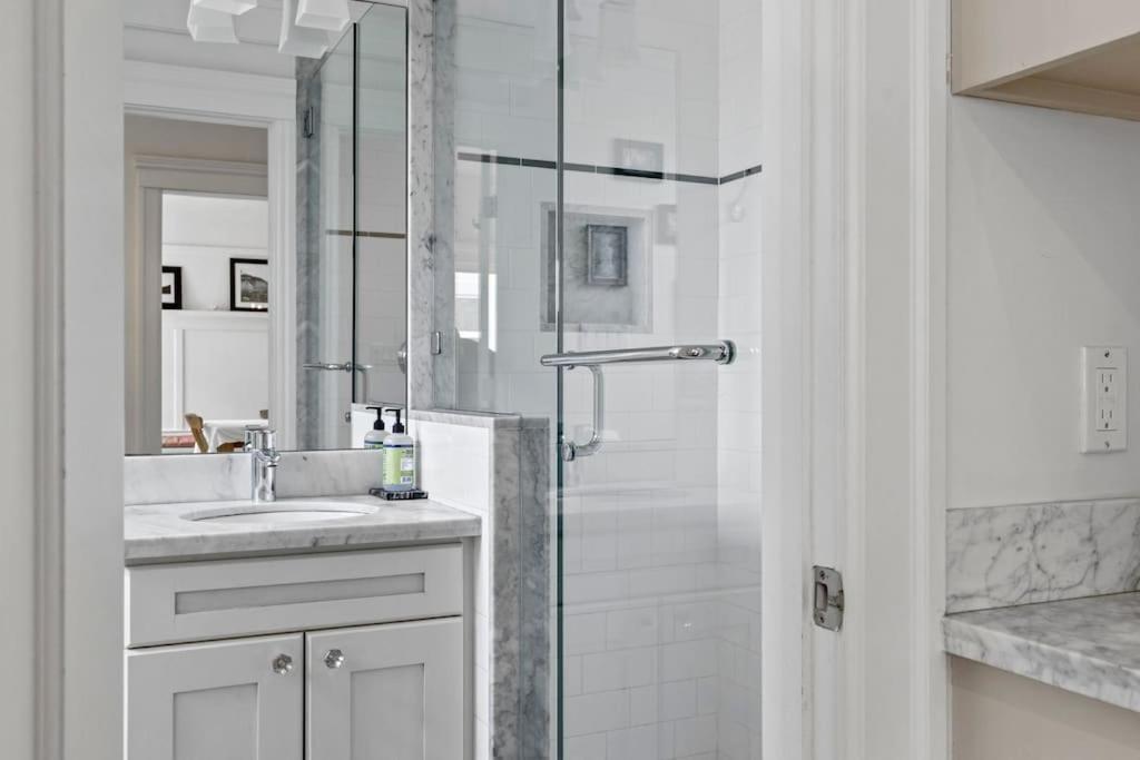 Holiday home Spacious Sf Haven - Cozy Bedrooms & Modern Kitchen San Francisco