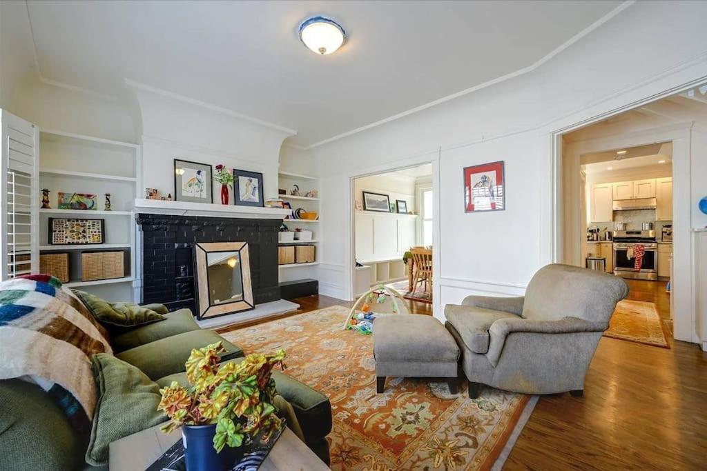 Spacious Sf Haven - Cozy Bedrooms & Modern Kitchen Holiday home *