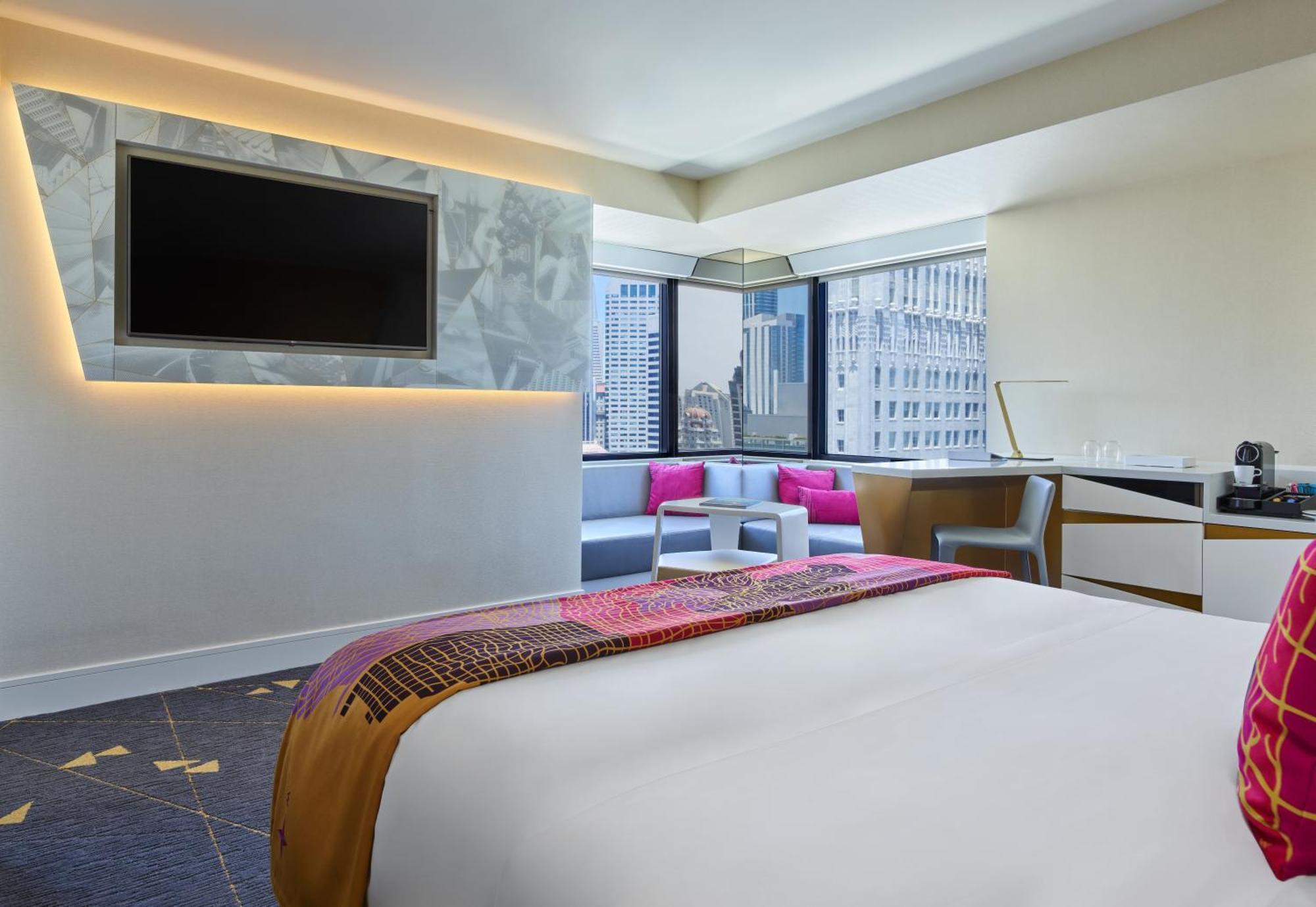W Hotel 4*