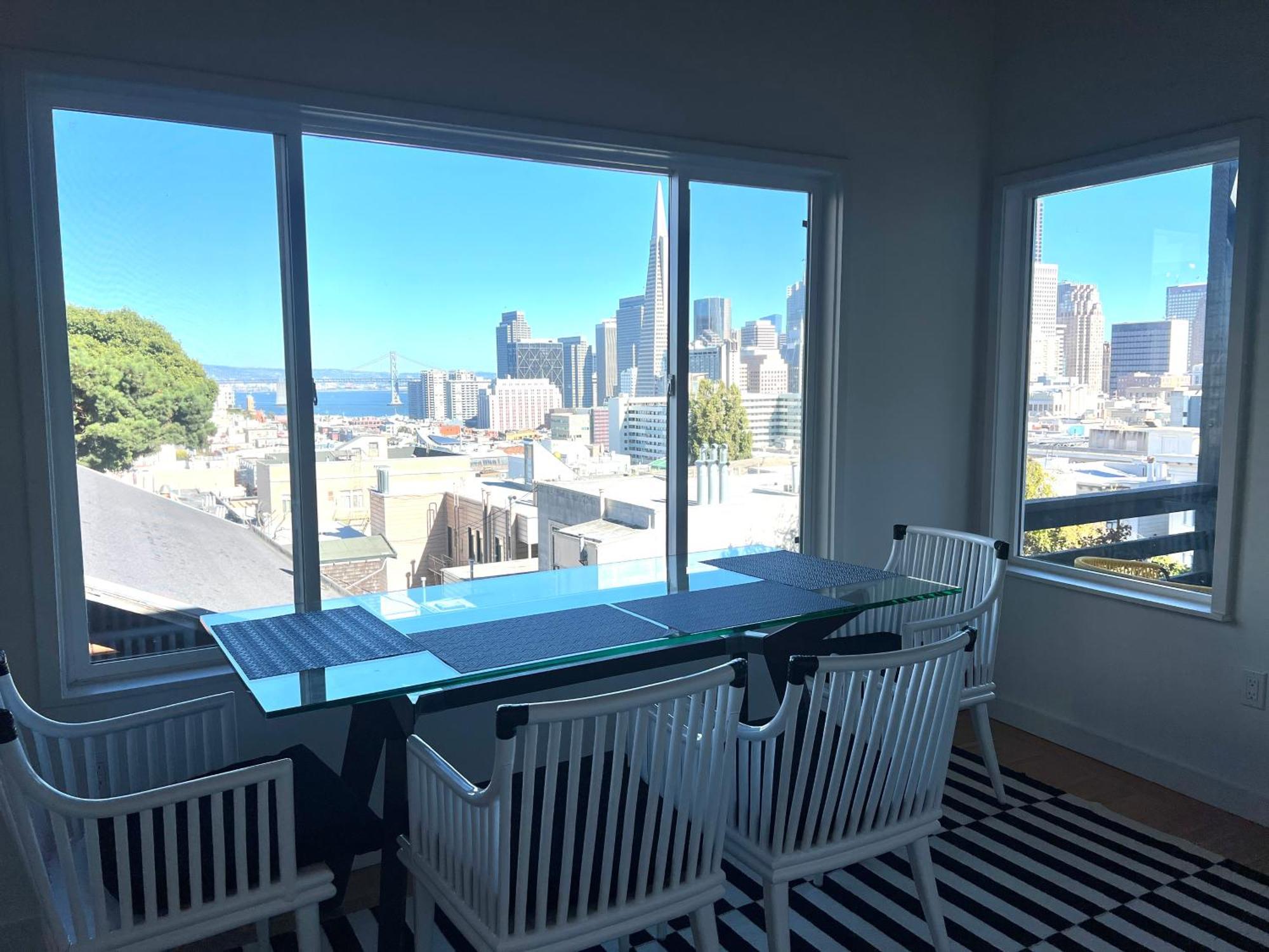 Holiday home Charming 2br With Bay And Views-gated Luxury Private Place *