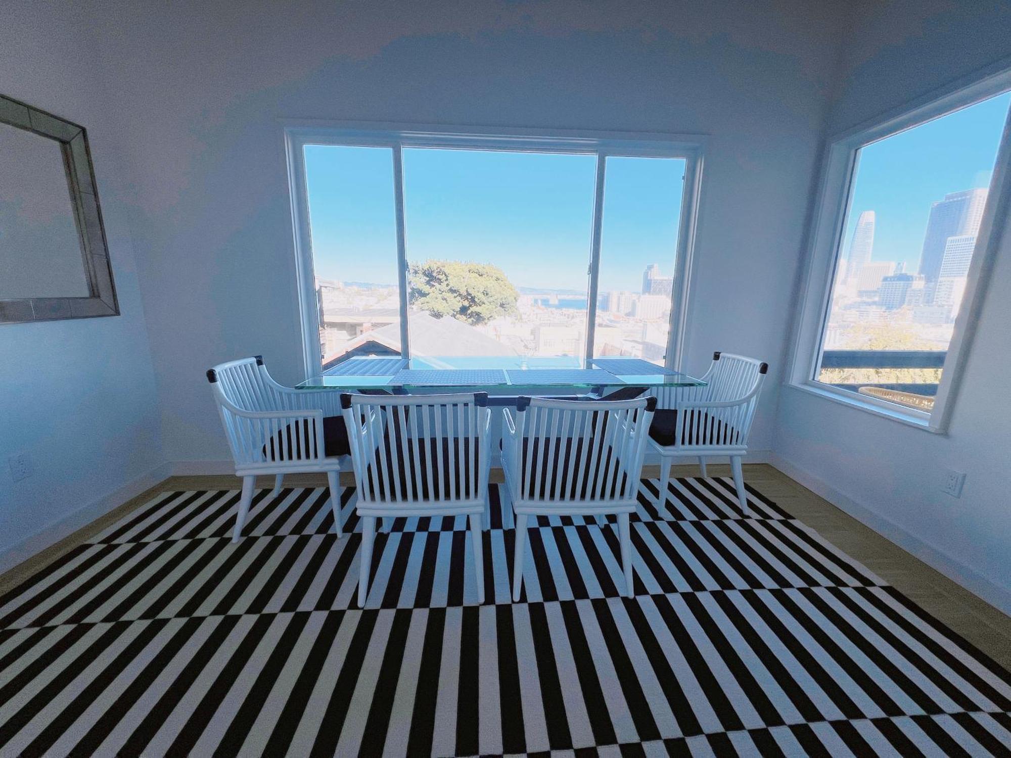Charming 2br With Bay And Views-gated Luxury Private Place Holiday home