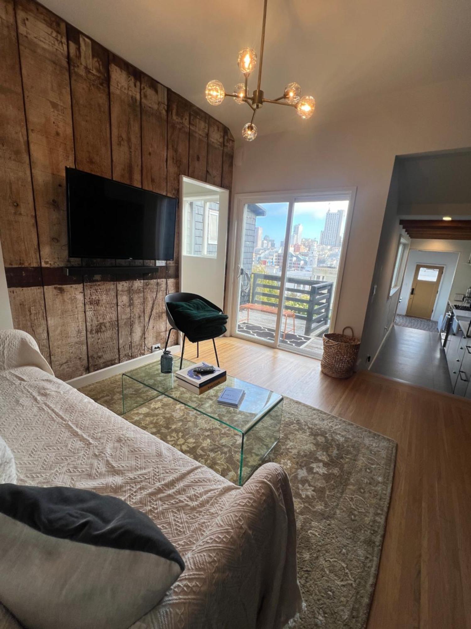 Charming 2br With Bay And Views-gated Luxury Private Place Holiday home