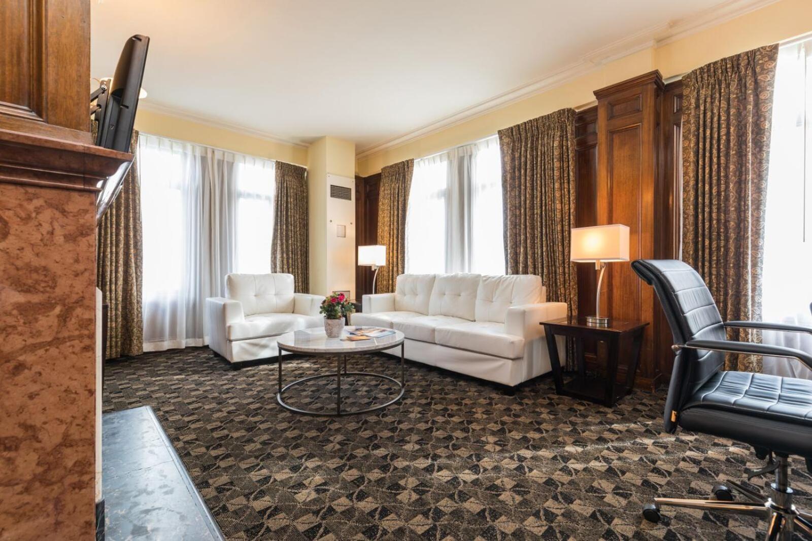 The Pickwick Hotel