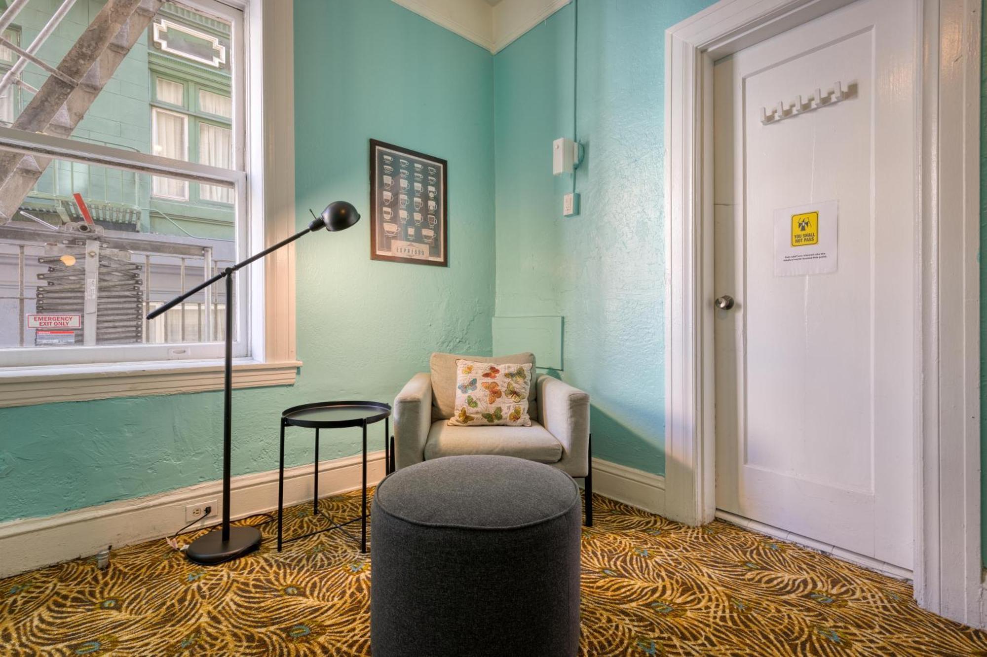 Hi Downtown (adults Only) Hostel
