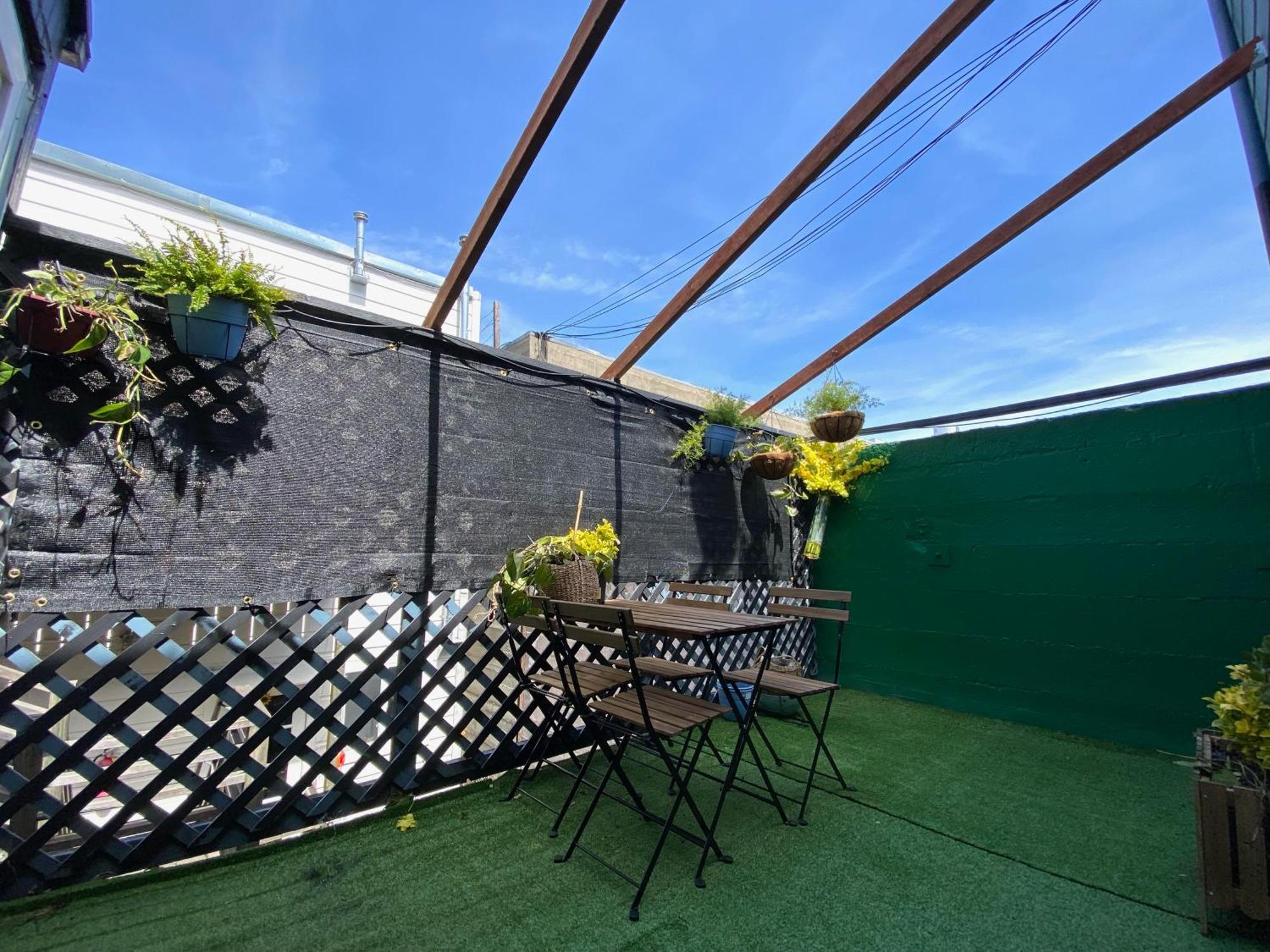 Sf, Location, Location, Comfort Apartment