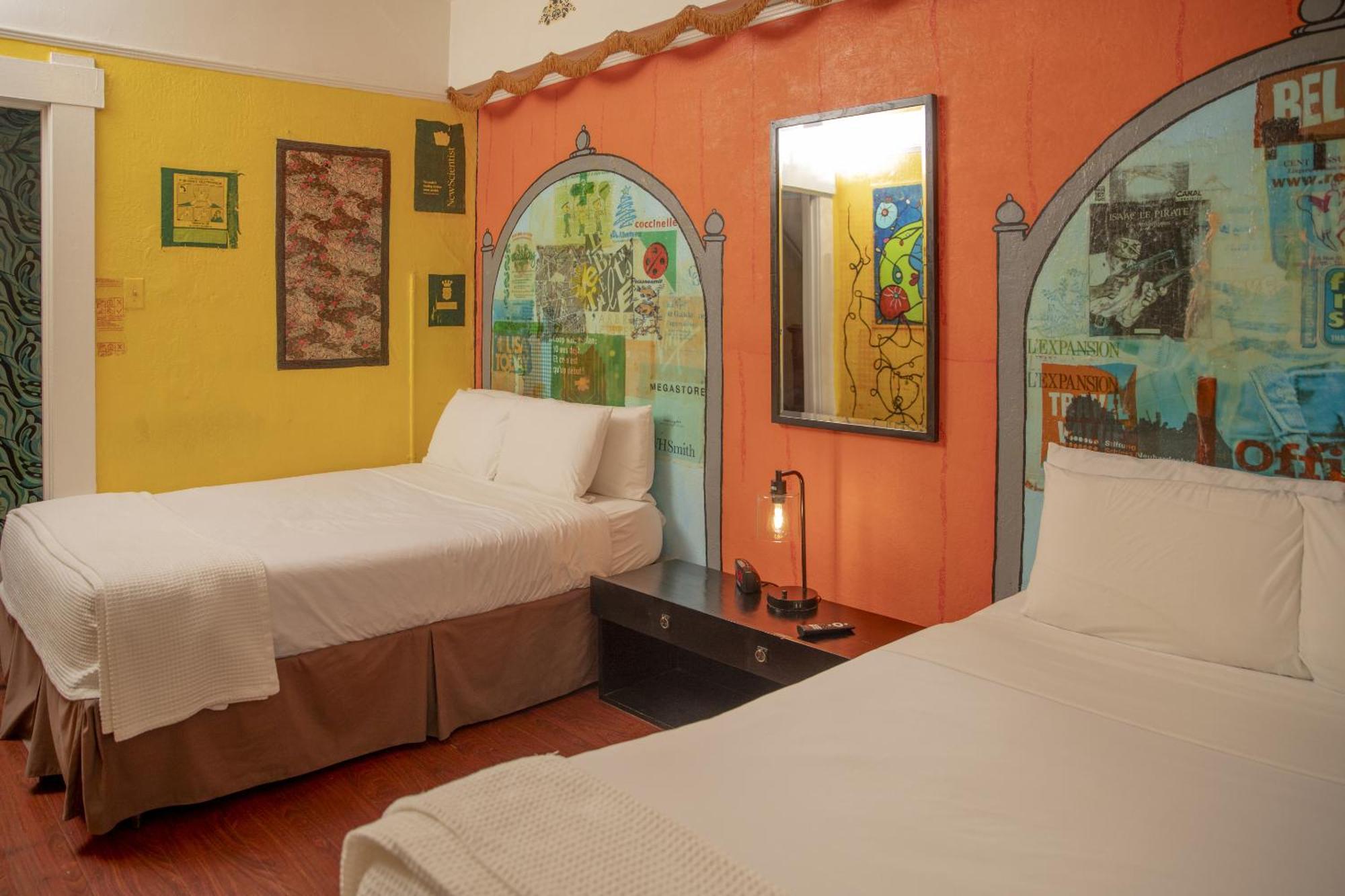 Hotel Des Arts 2*