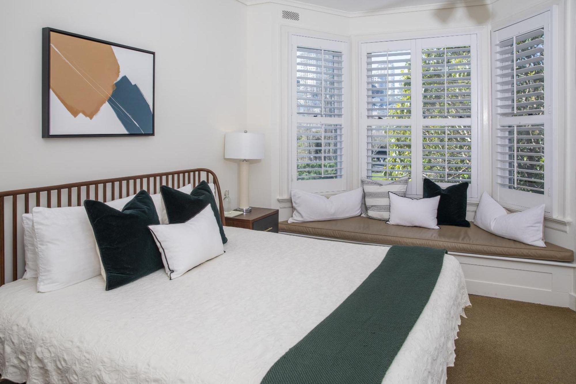 Washington Square Hotel 3*