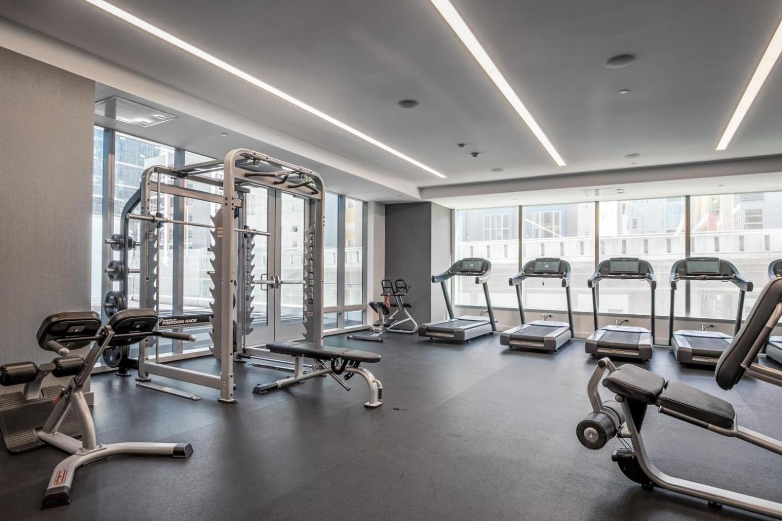 Apartment Rincon Hill 1br W Gym Rooftop Hot Tub Nr Sv Sfo-250 San Francisco
