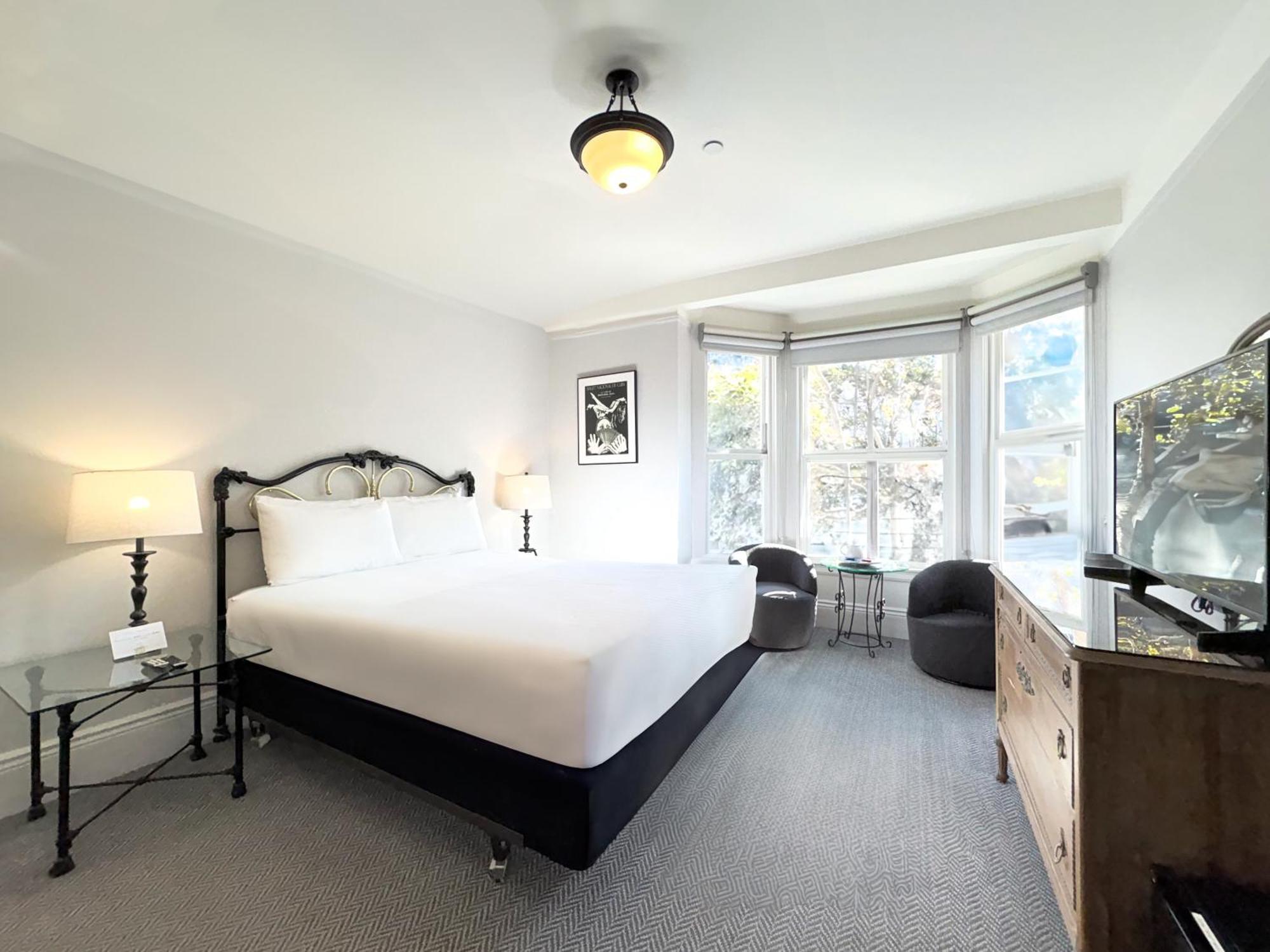 Inn The Grove
