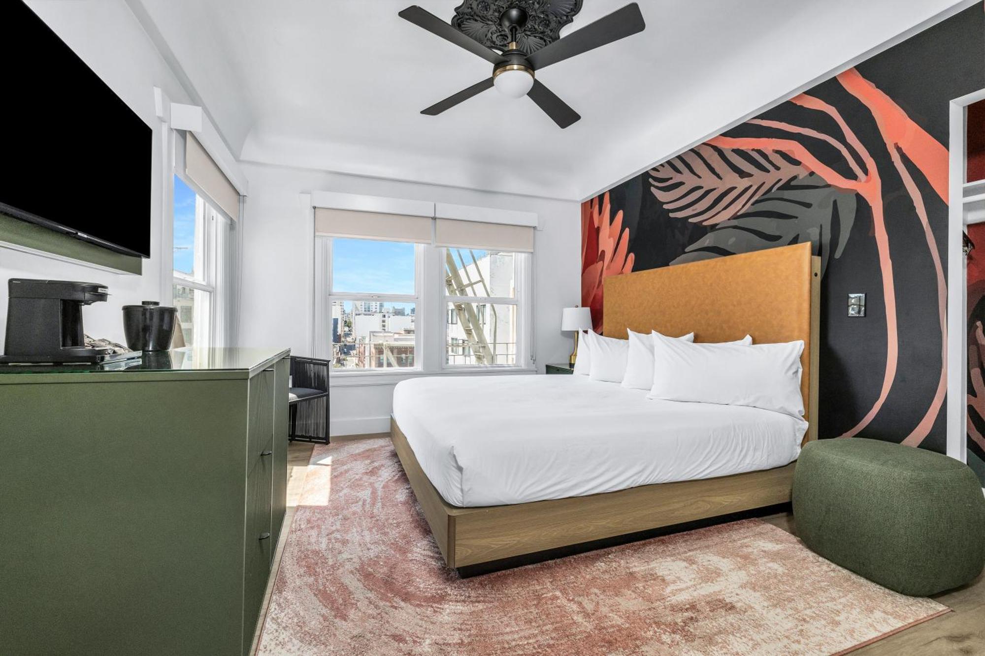 Nob Hill 3*