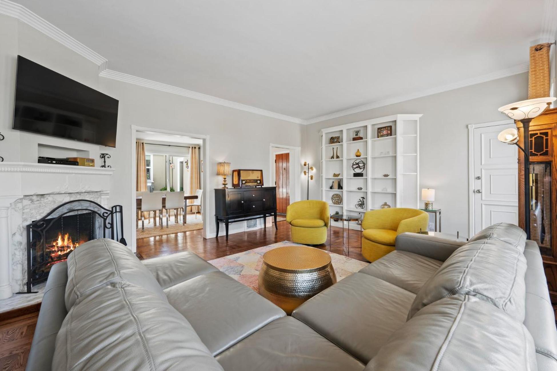 Apartment Usf Luxury Furnished Flat Steps To Trader Joes-target-lucky Supermarket
