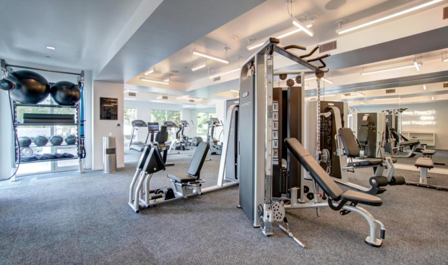 San Mateo 2br W Wd Pool Gym Parking Nr 101 Sfo-517 *