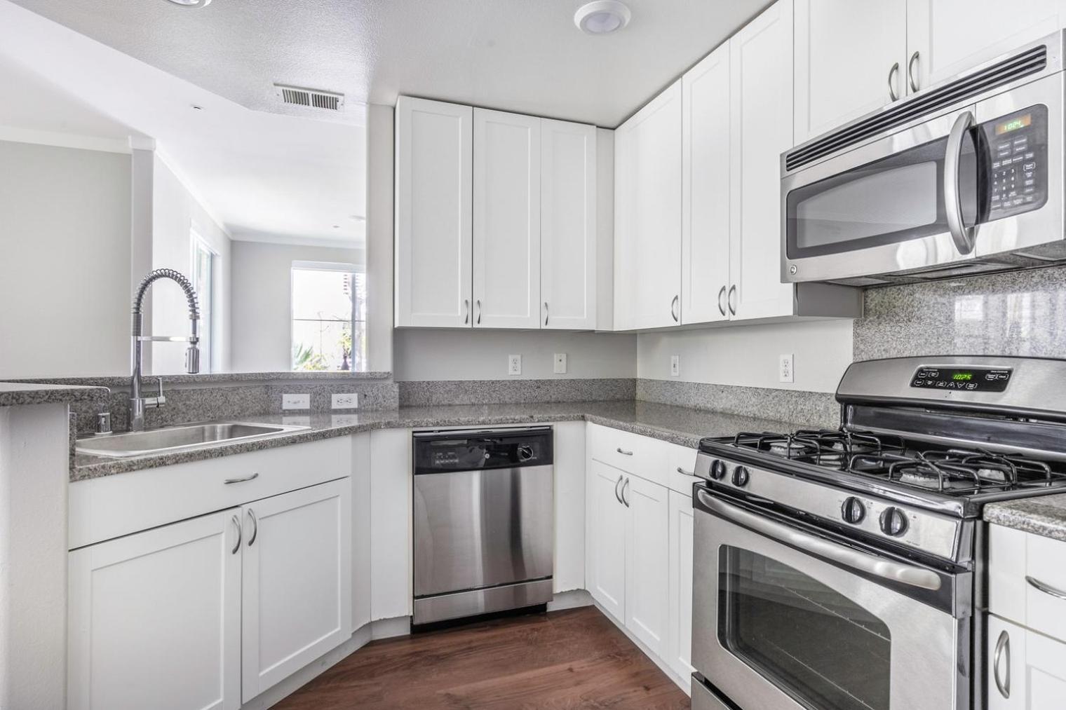 San Mateo 2br W Wd Pool Gym Parking Nr 101 Sfo-517 *