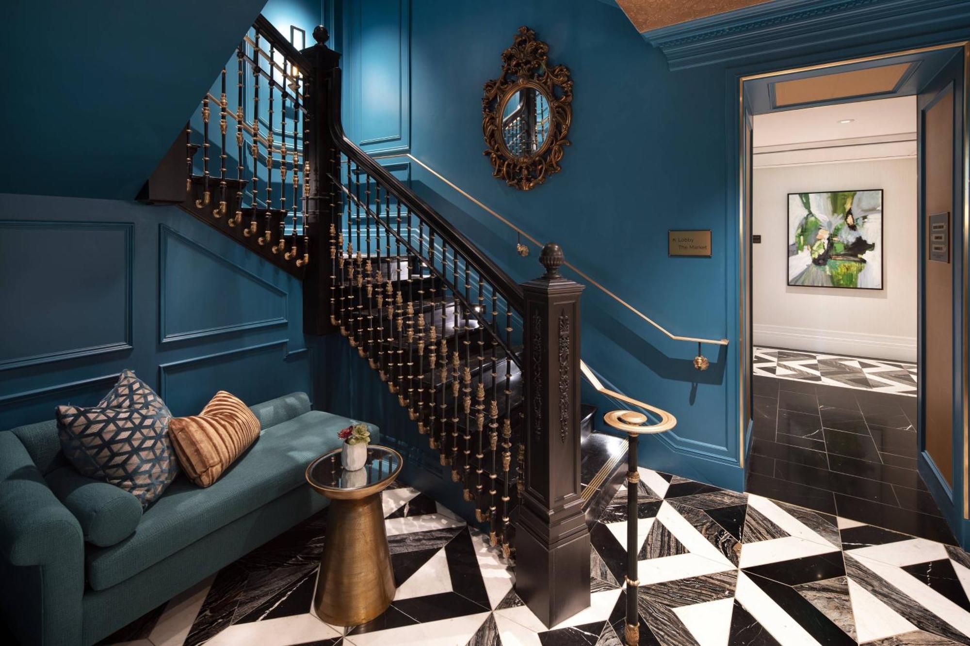 Courtyard By Marriott Downtown/van Ness Ave 4*