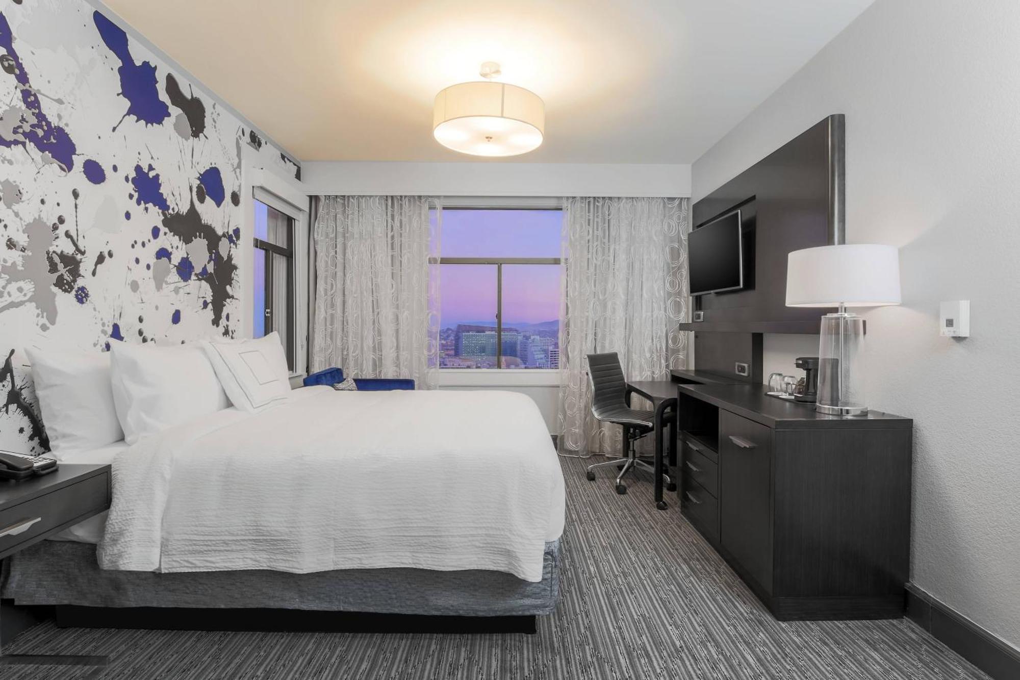 Courtyard By Marriott Union Square Hotel