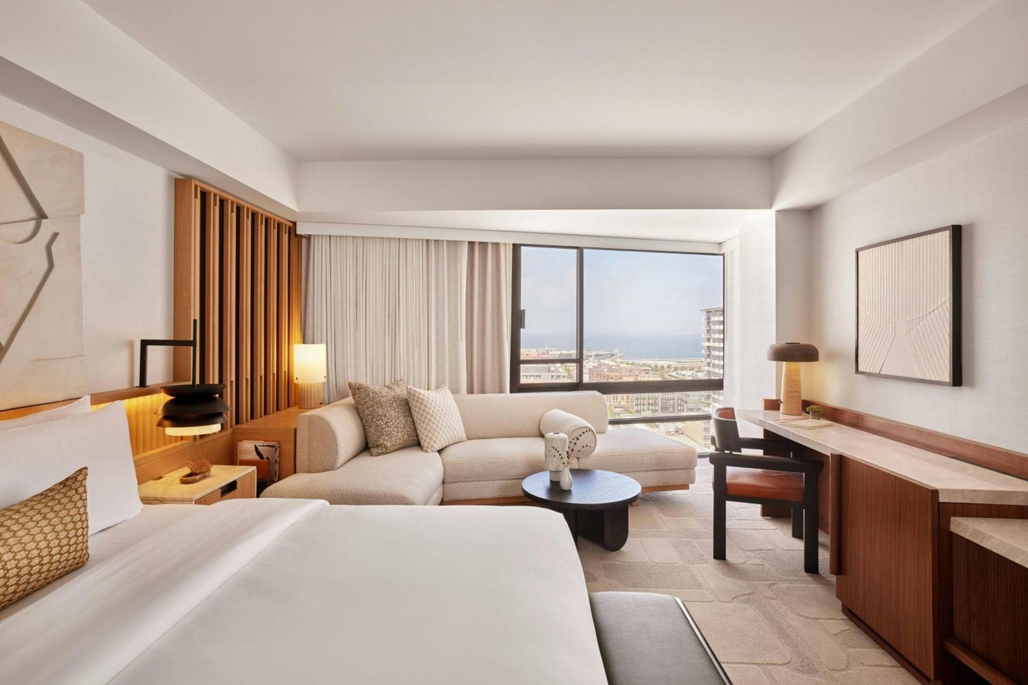 The Jay, Autograph Collection Hotel 4*