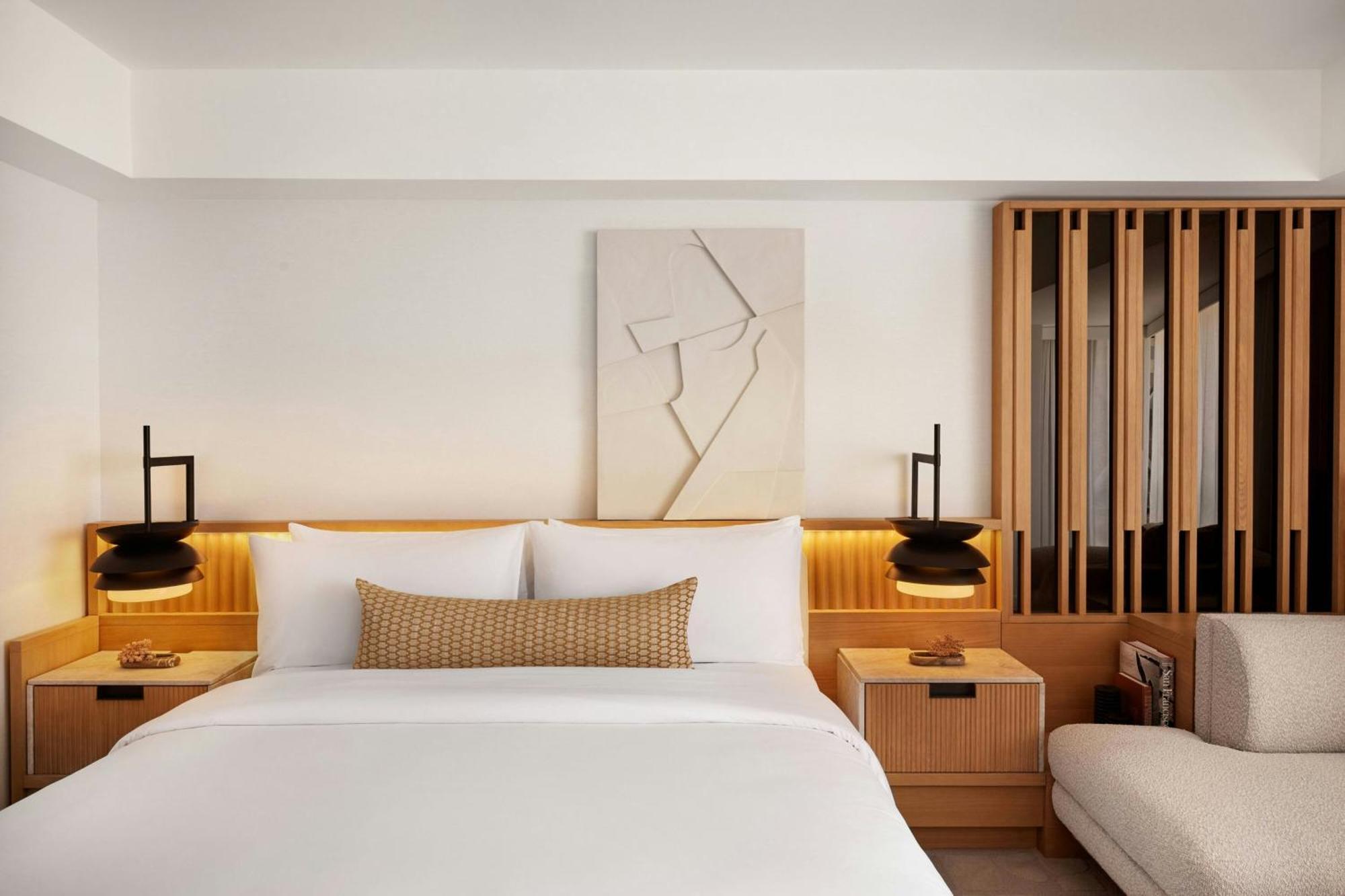 The Jay, Autograph Collection Hotel 4*