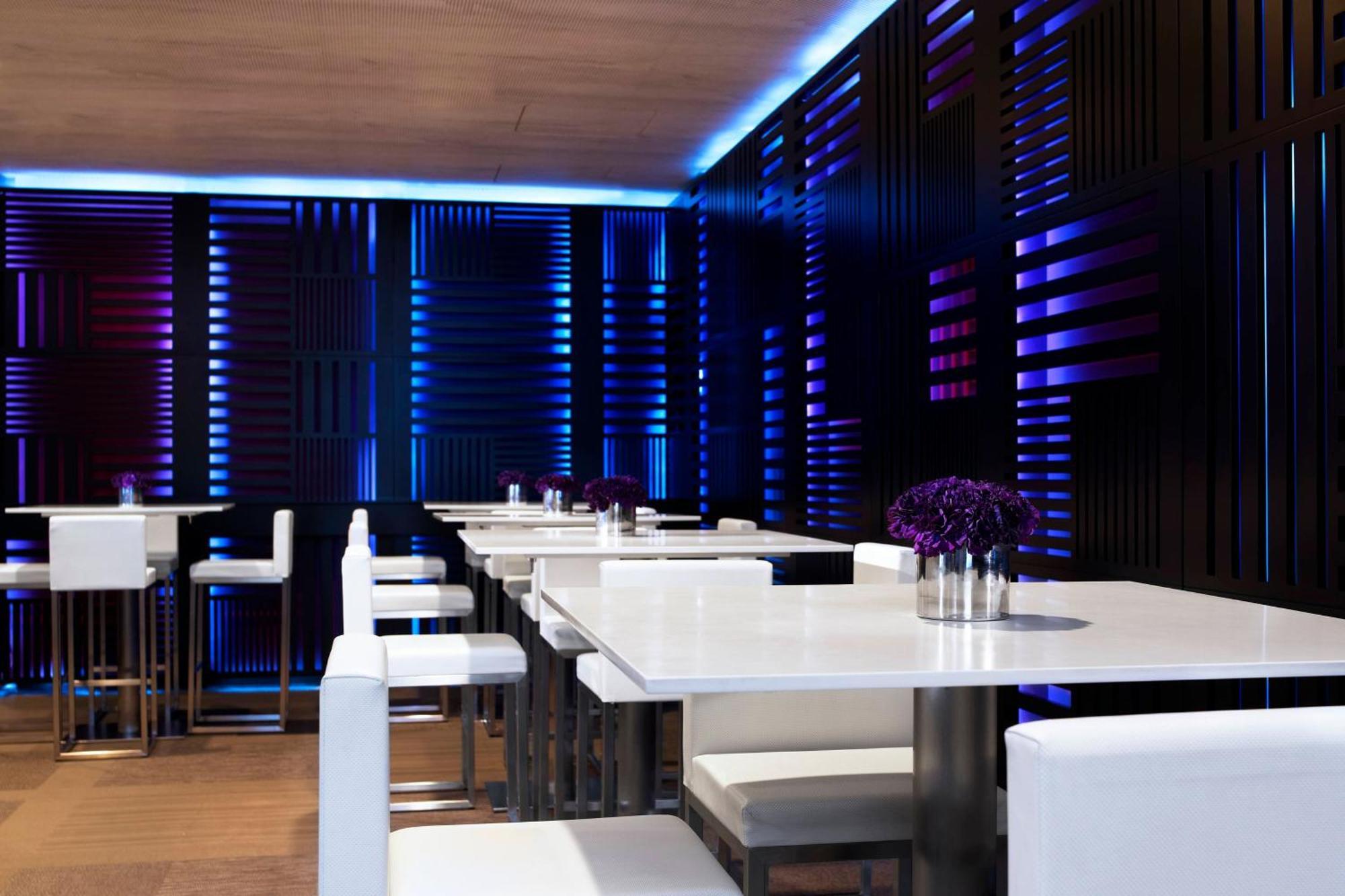 W Hotel 4*