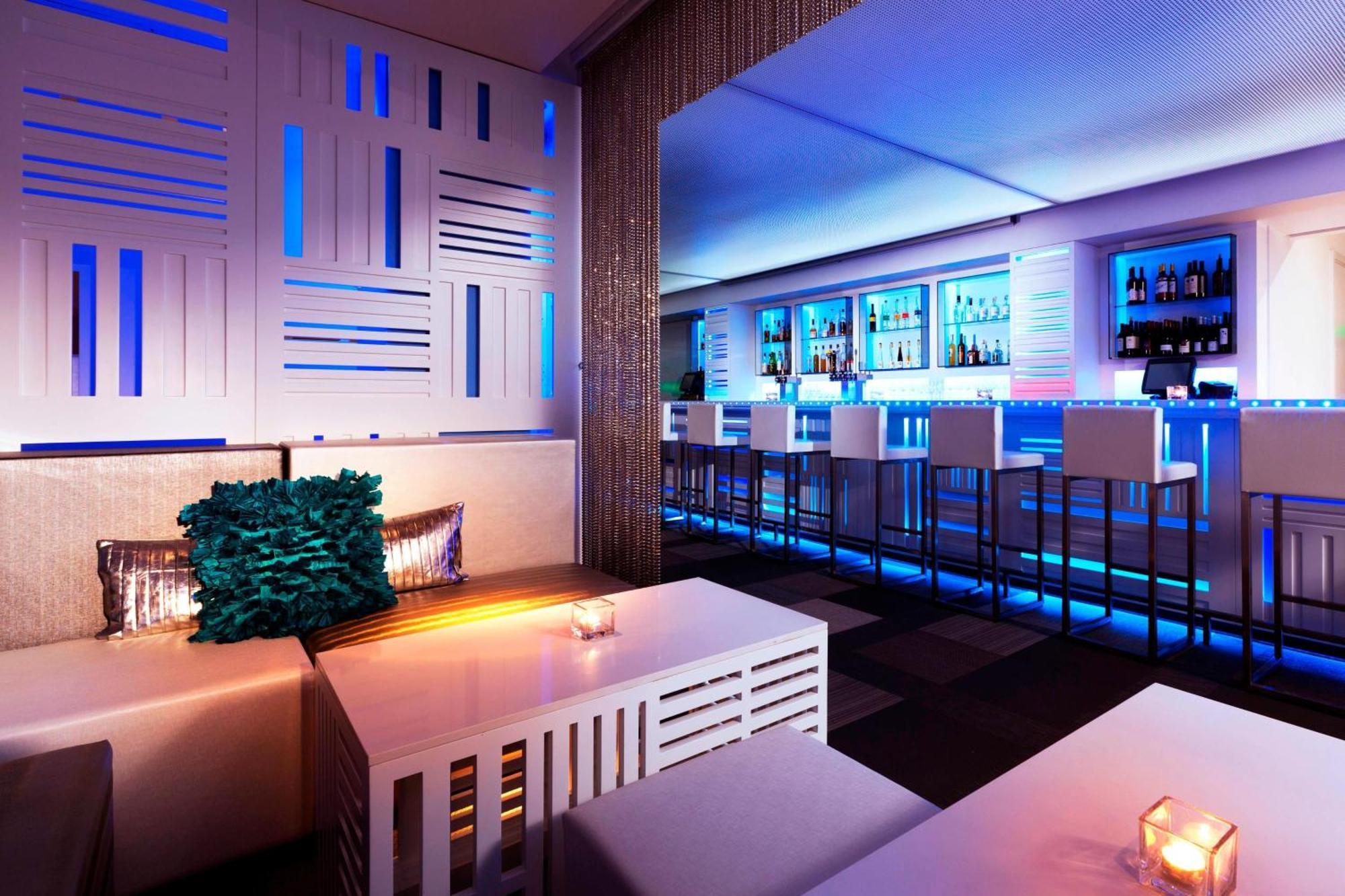 W Hotel 4*
