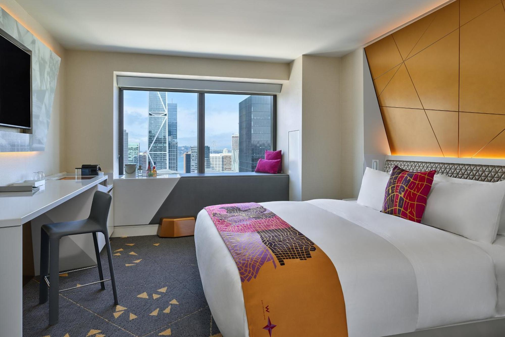 W Hotel 4*