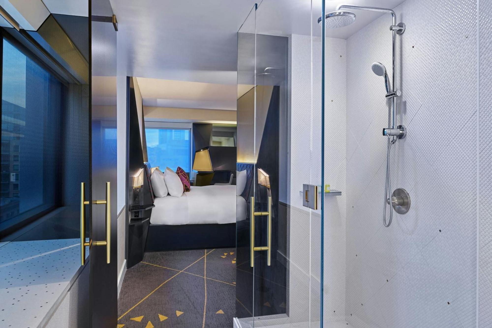 Hotel W 4*