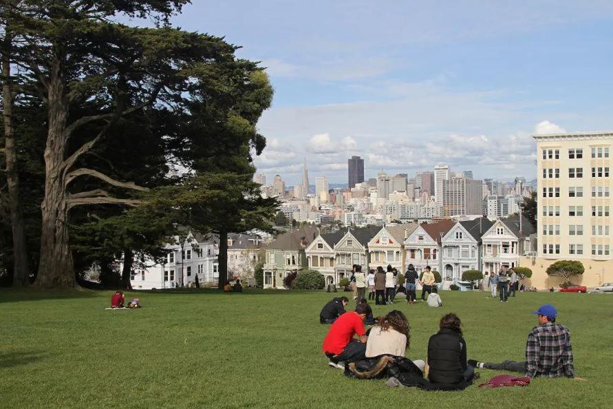 3 Bedroom Hayes Valley By Shops, Restaurants, Bars, And Downtown