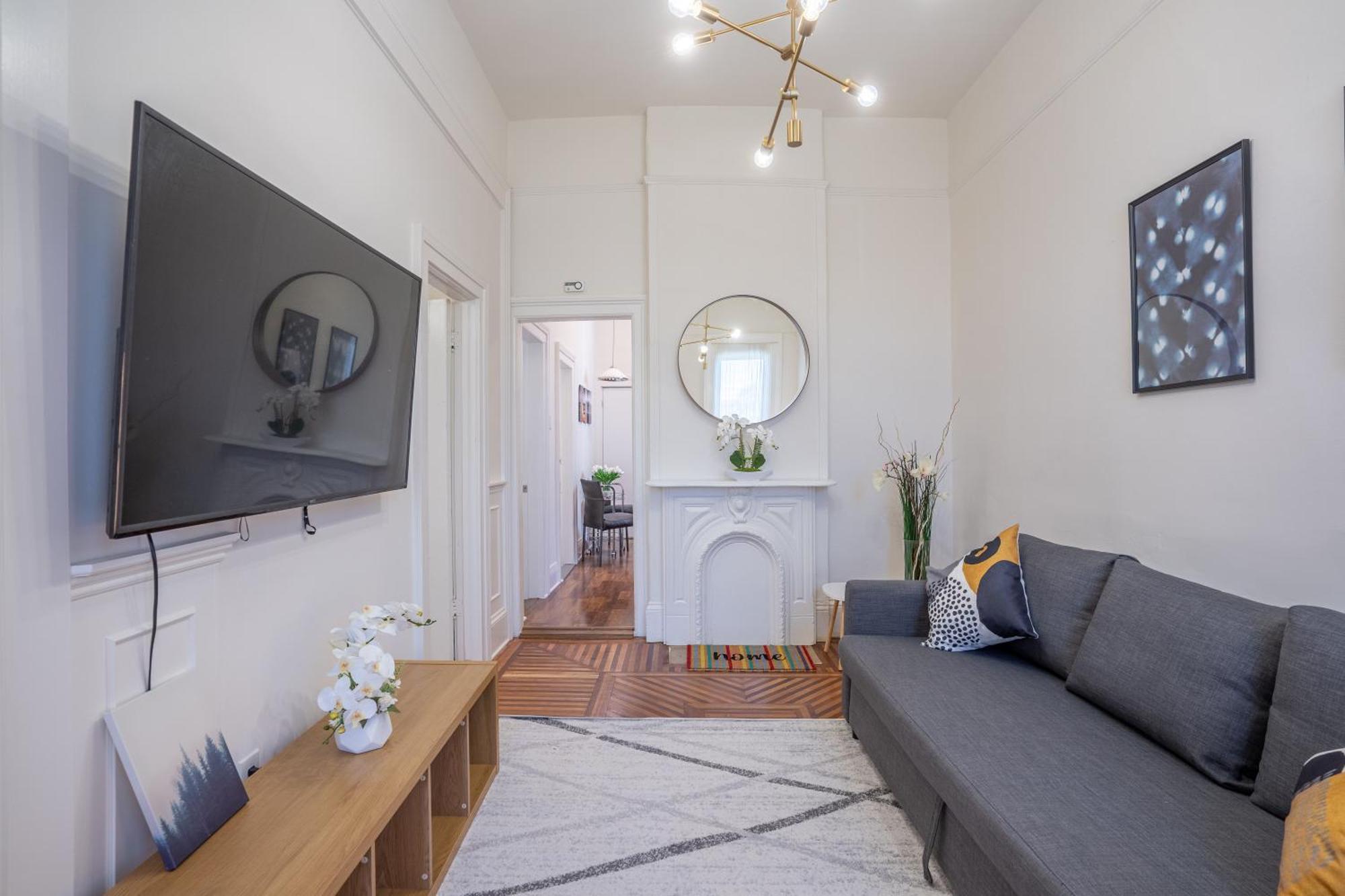 3 Bedroom Hayes Valley By Shops, Restaurants, Bars, And Downtown
