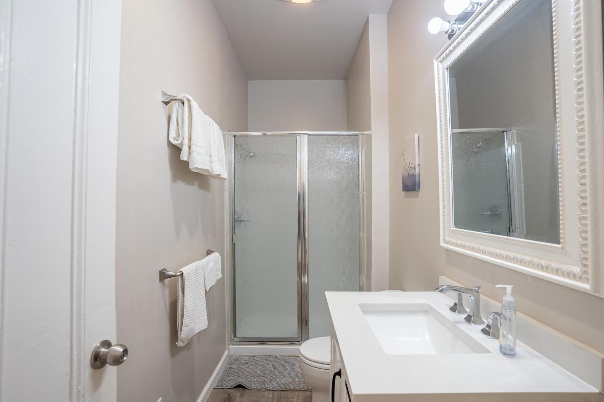3 Bedroom Hayes Valley By Shops, Restaurants, Bars, And Downtown Apartment San Francisco