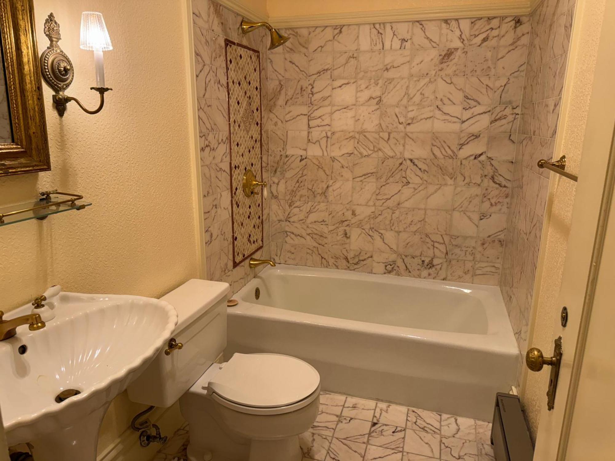 Nob Hill 3*