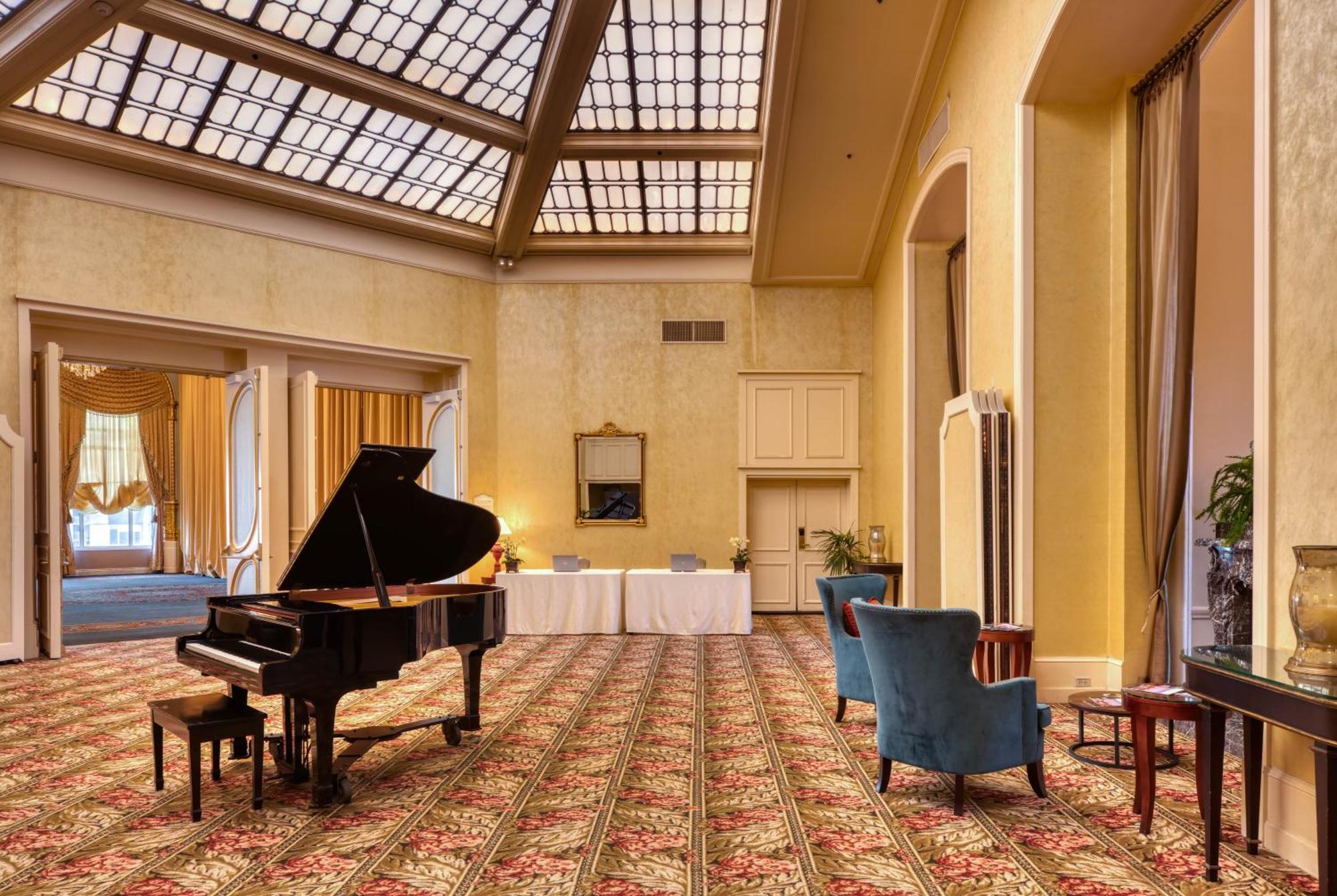 Intercontinental Hopkins By Ihg Hotel 4*