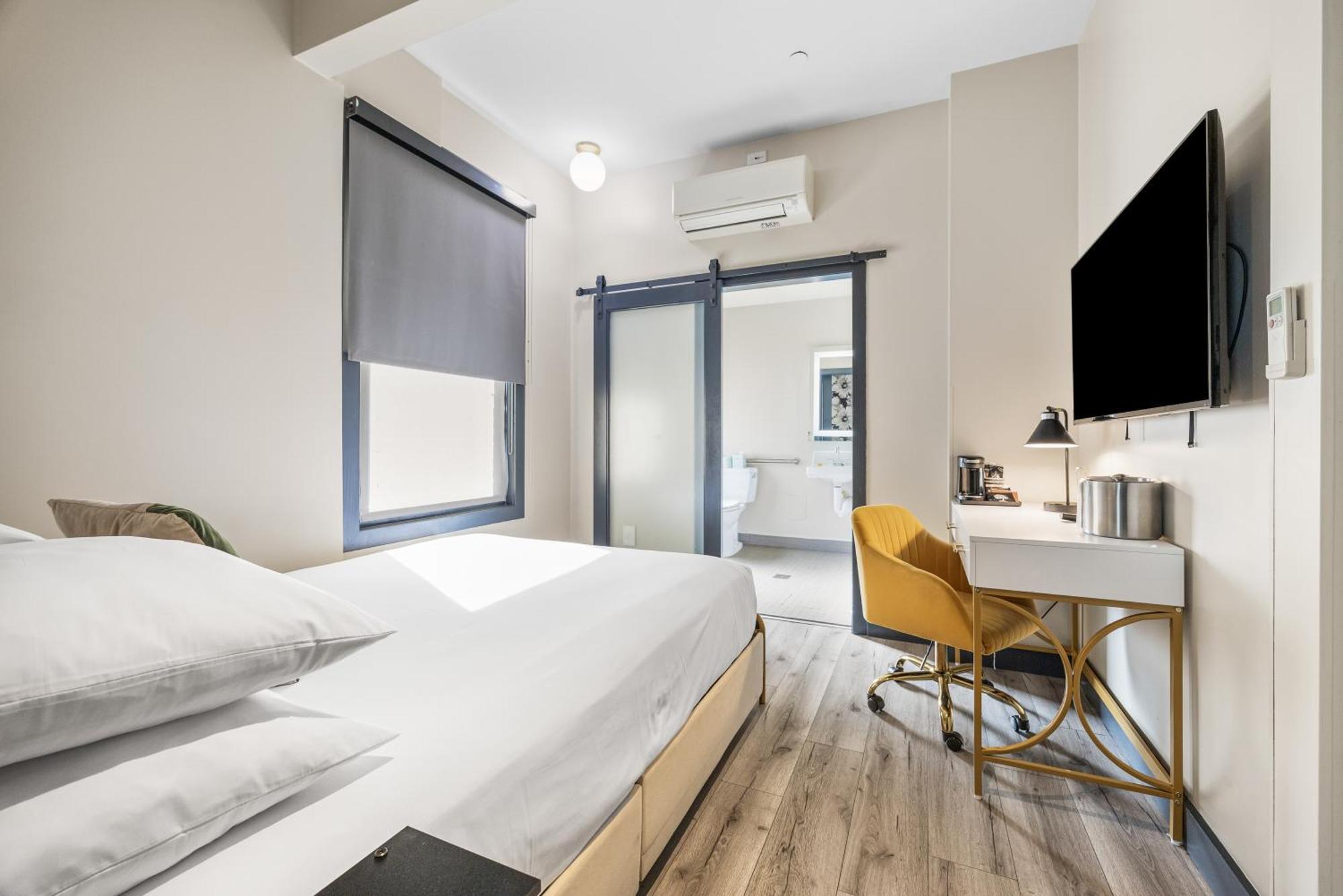 Epik Hotel