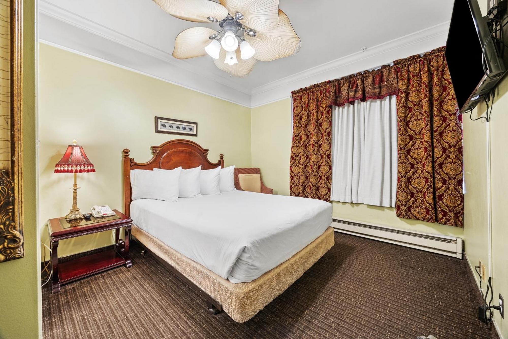 Fitzgerald Union Square Hotel