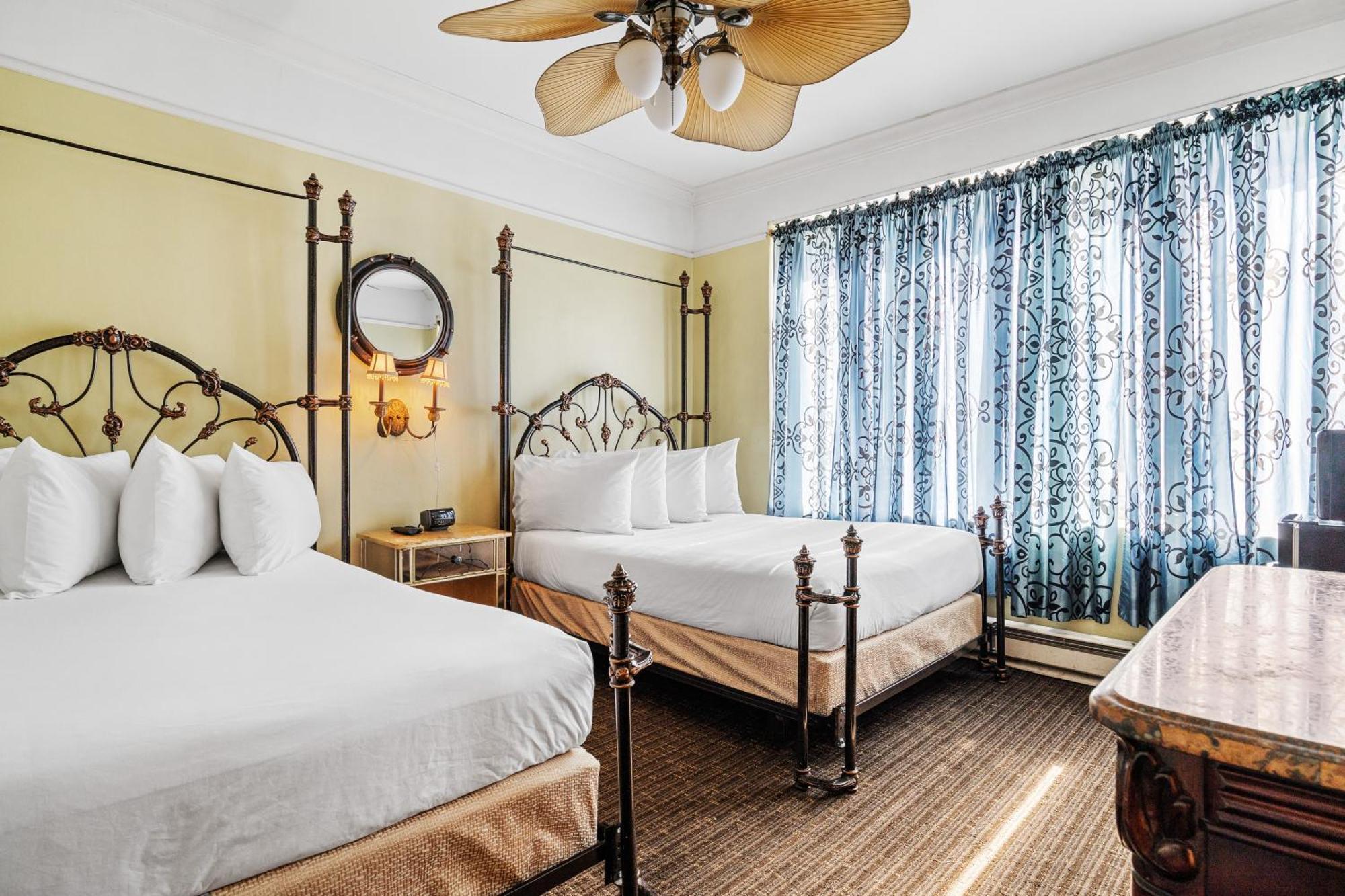 Fitzgerald Union Square Hotel 3*