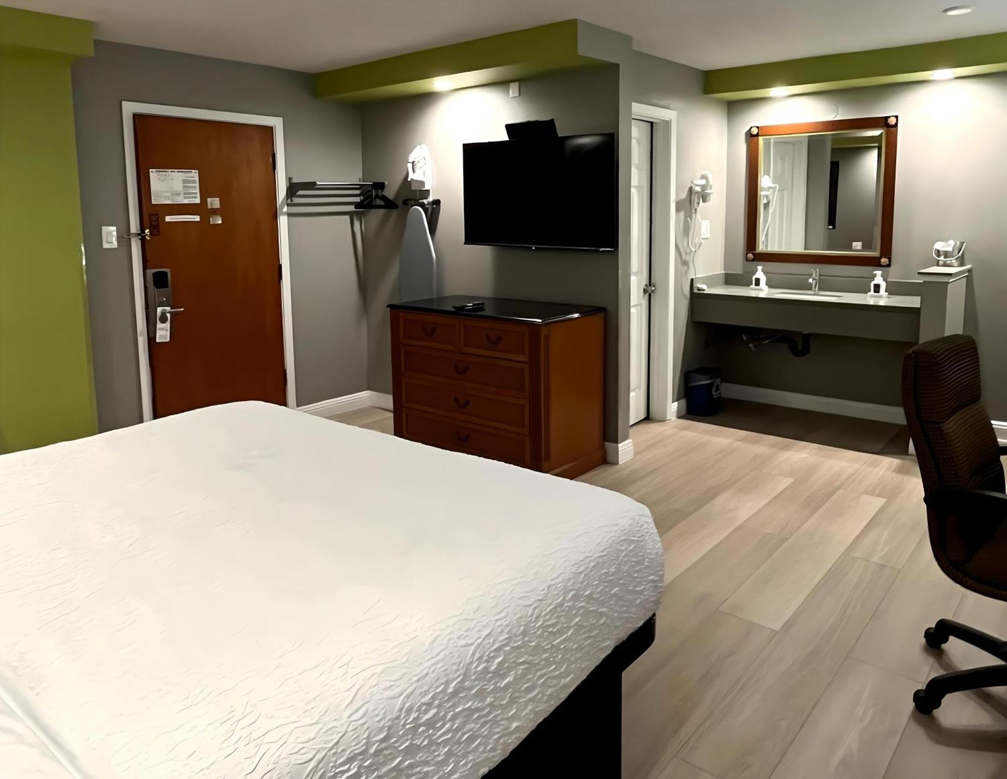 The Seascape Motel 2*