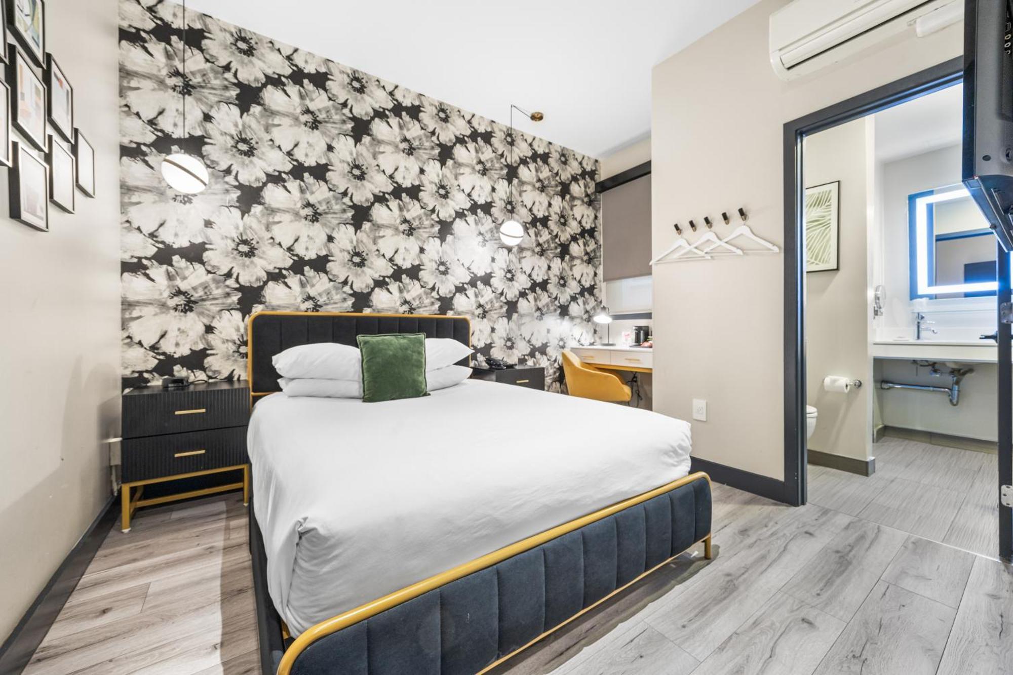 Hotel Epik 4*