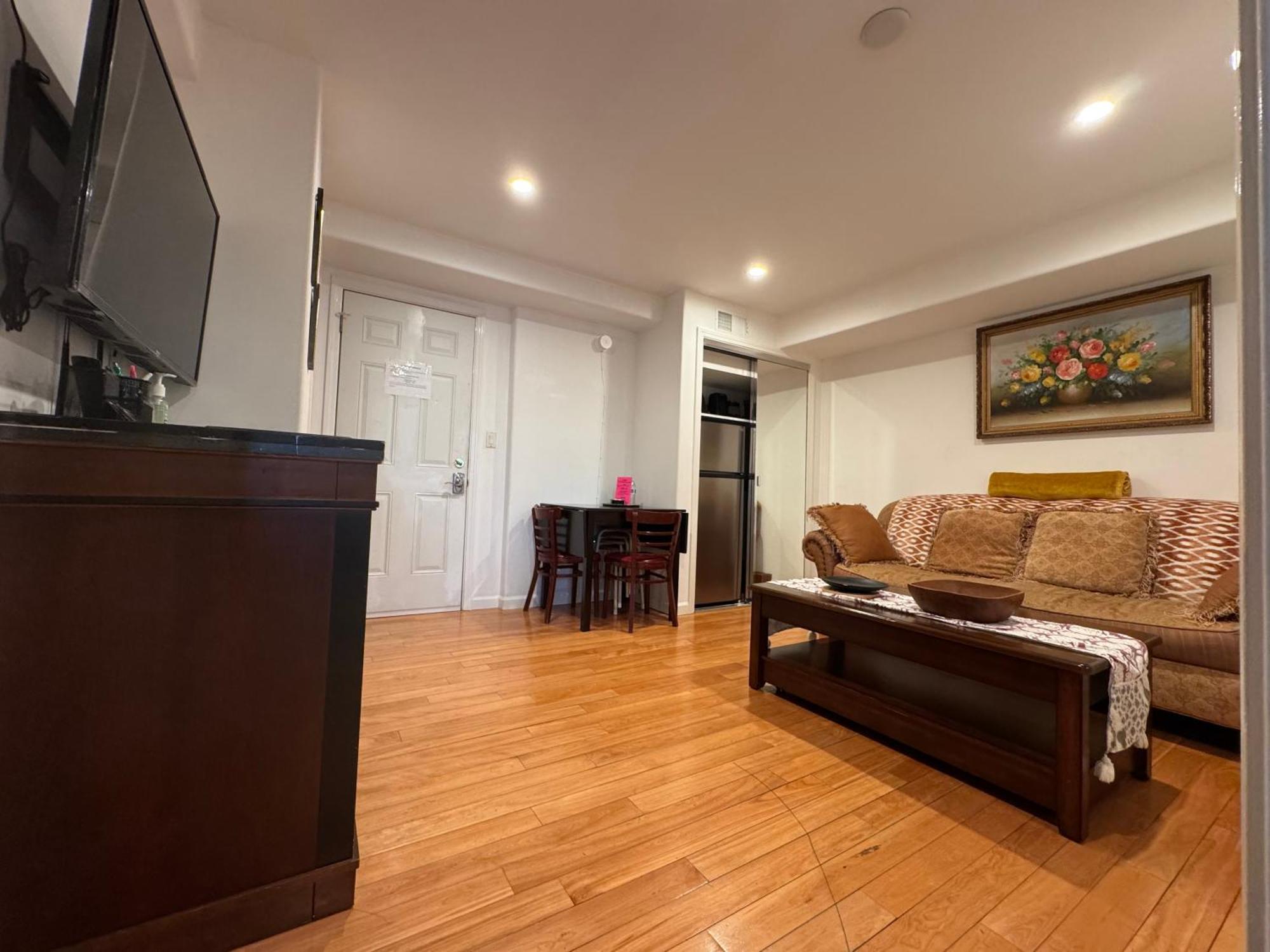 2 Bedroom With Parking Near Bart San Francisco