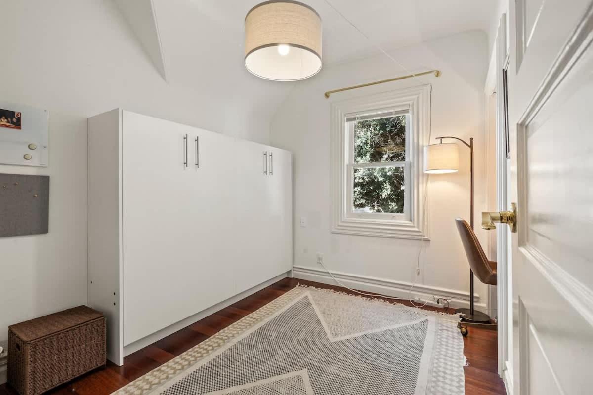 Charming 2br - Apartment