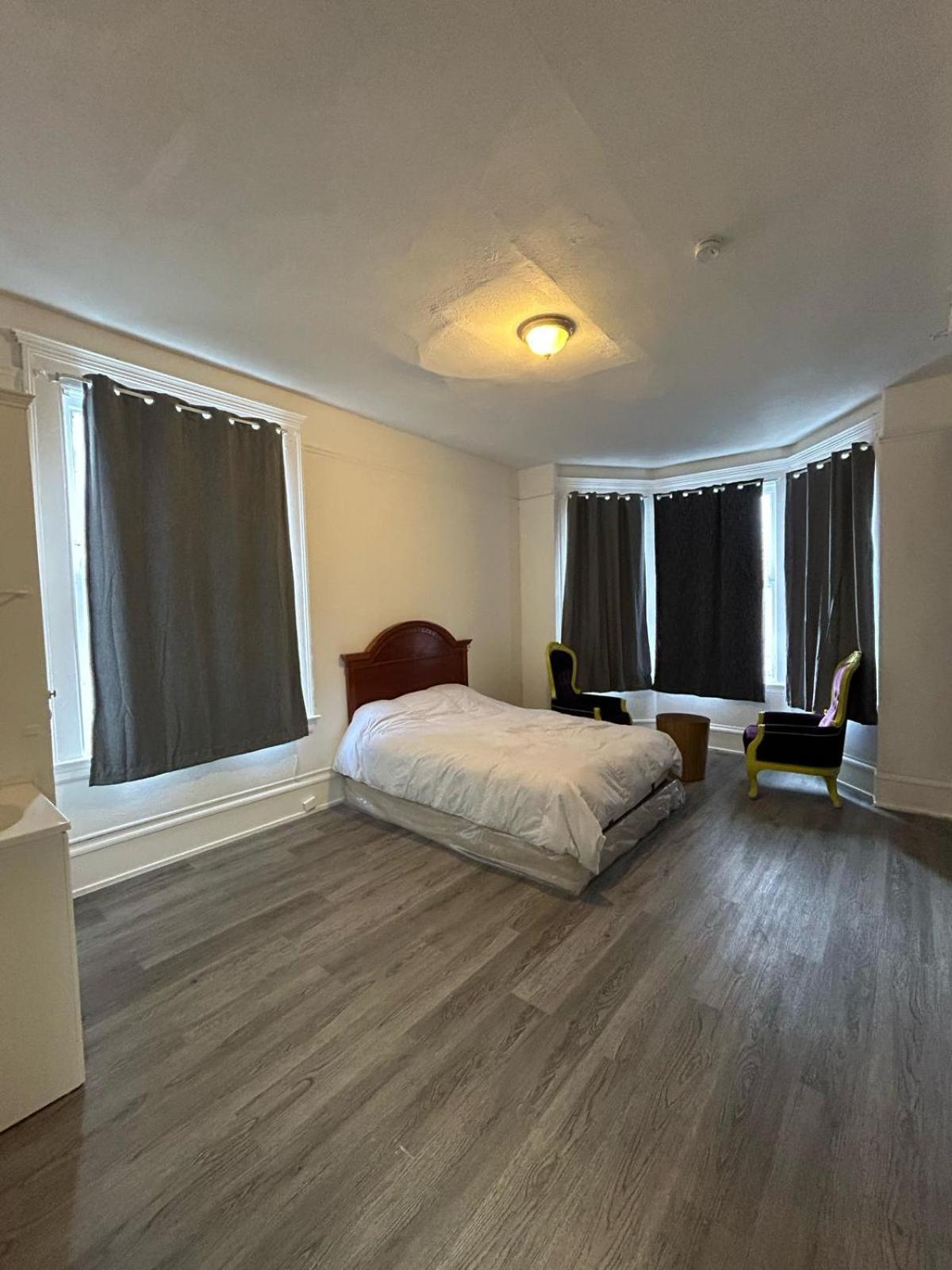 Sf Travelers Hostel *