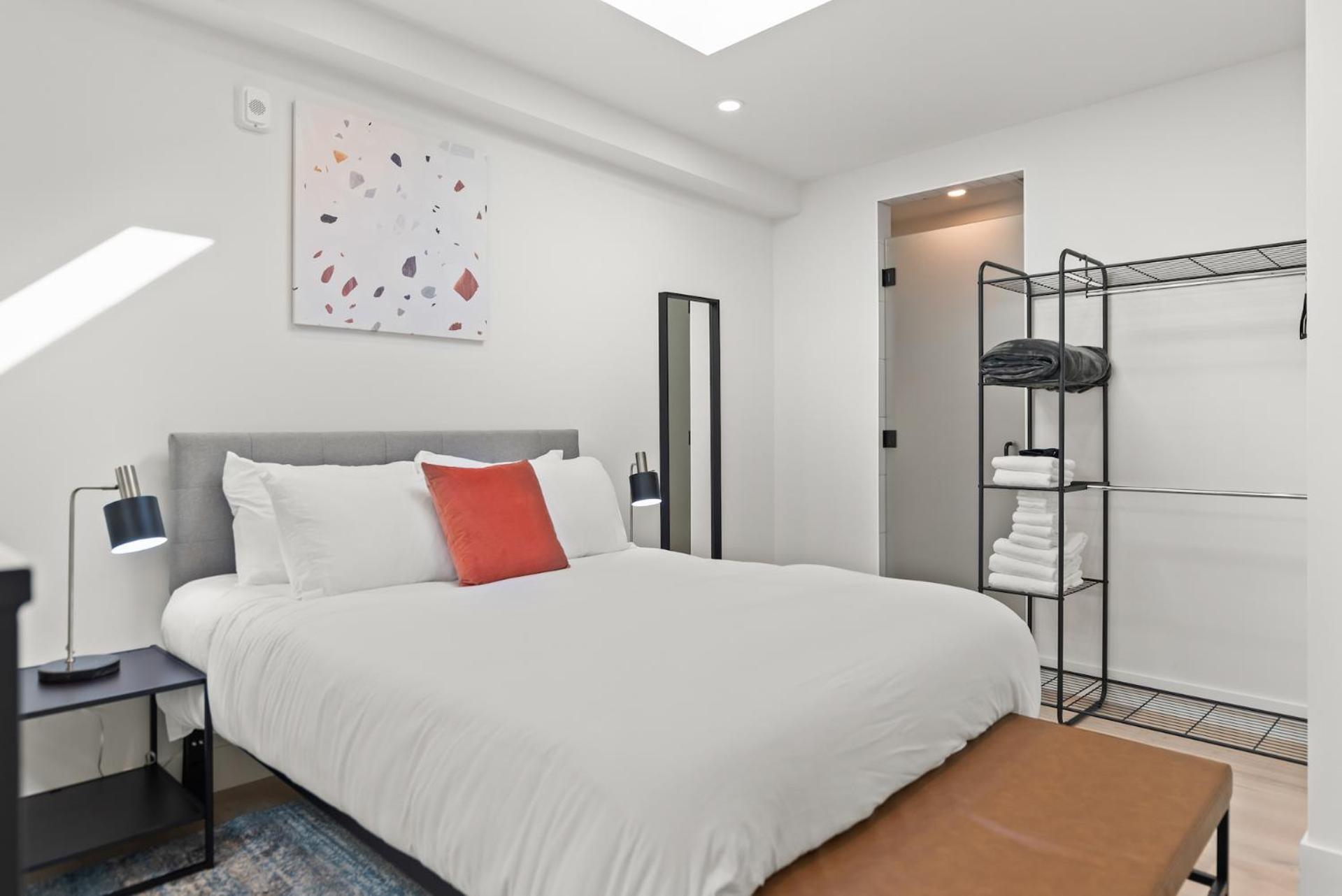 Kasa The Addison Hotel *