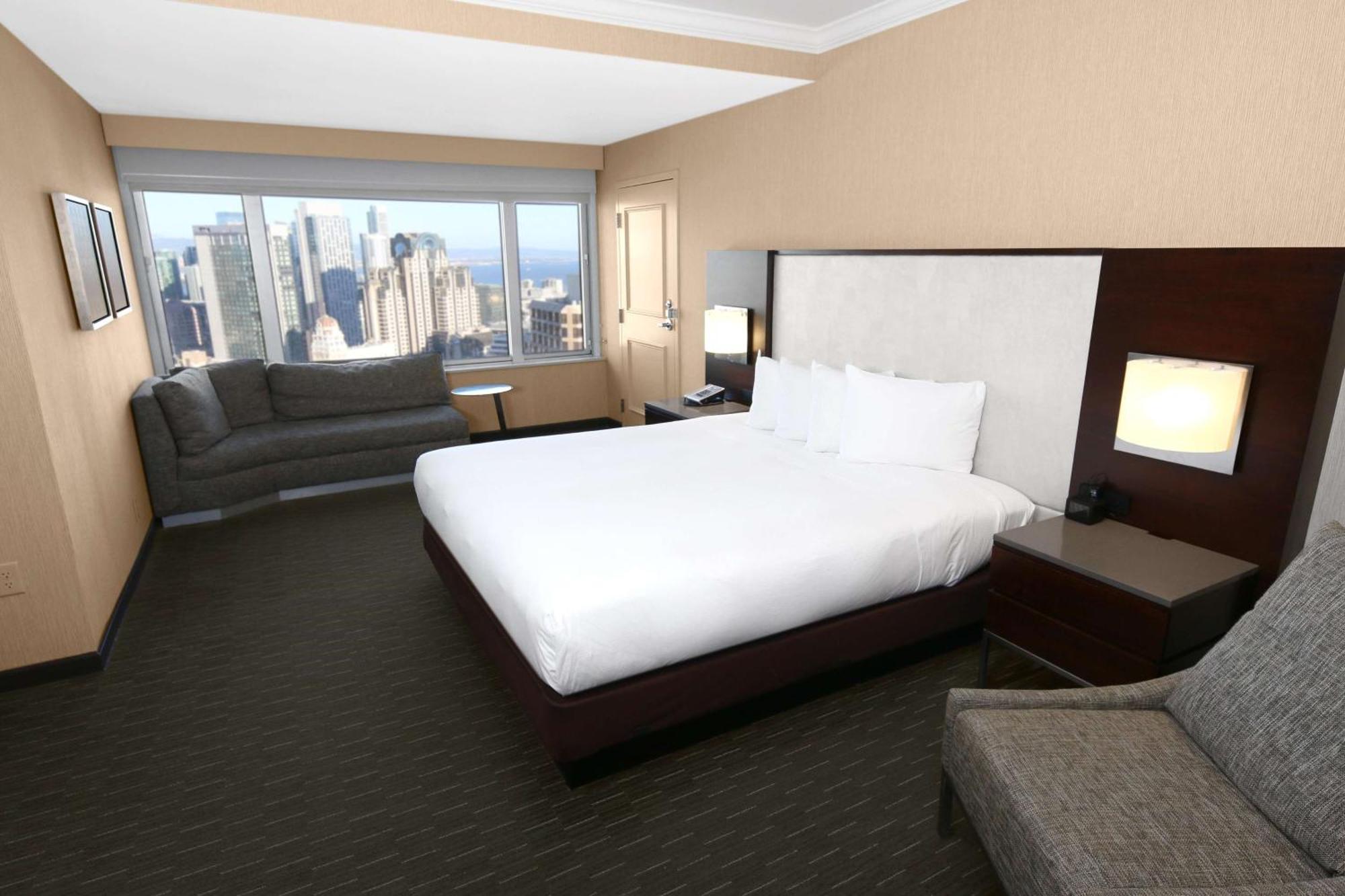 Hilton Union Square 4*