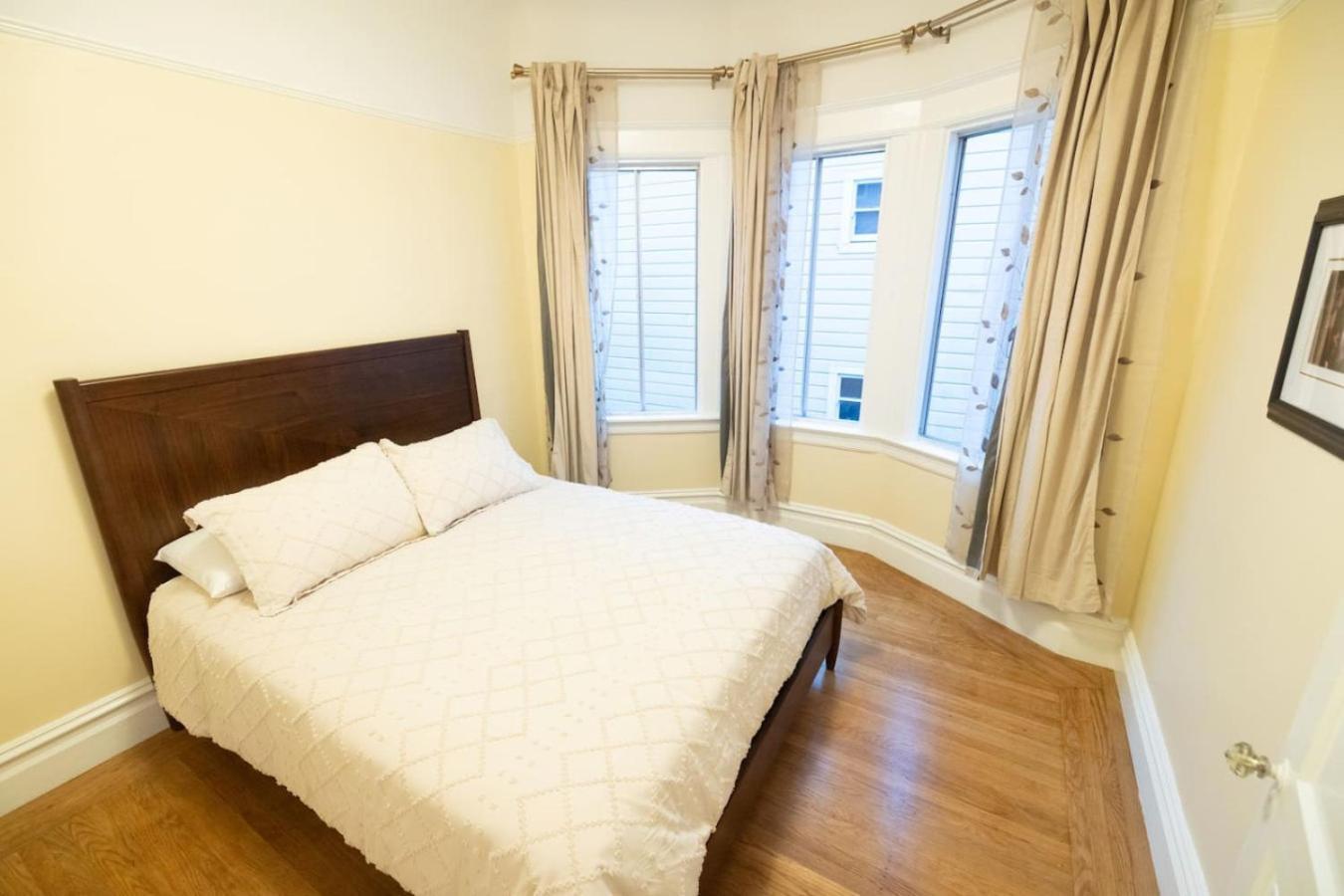 Iconic Luxury Location Golden Gate Views 3bd *