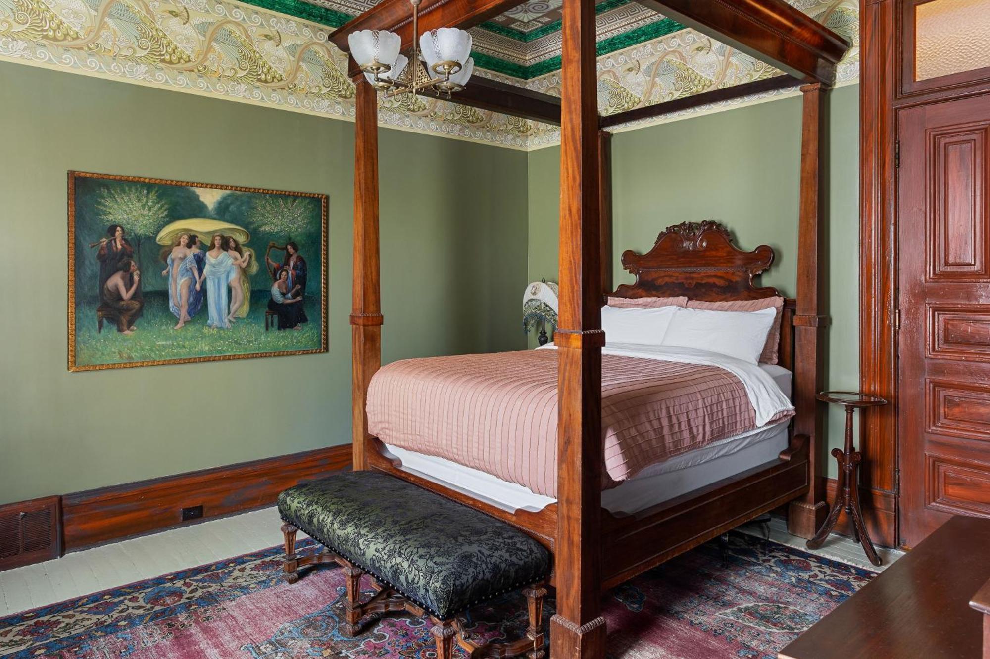 Bed & Breakfast Chateau Tivoli San Francisco