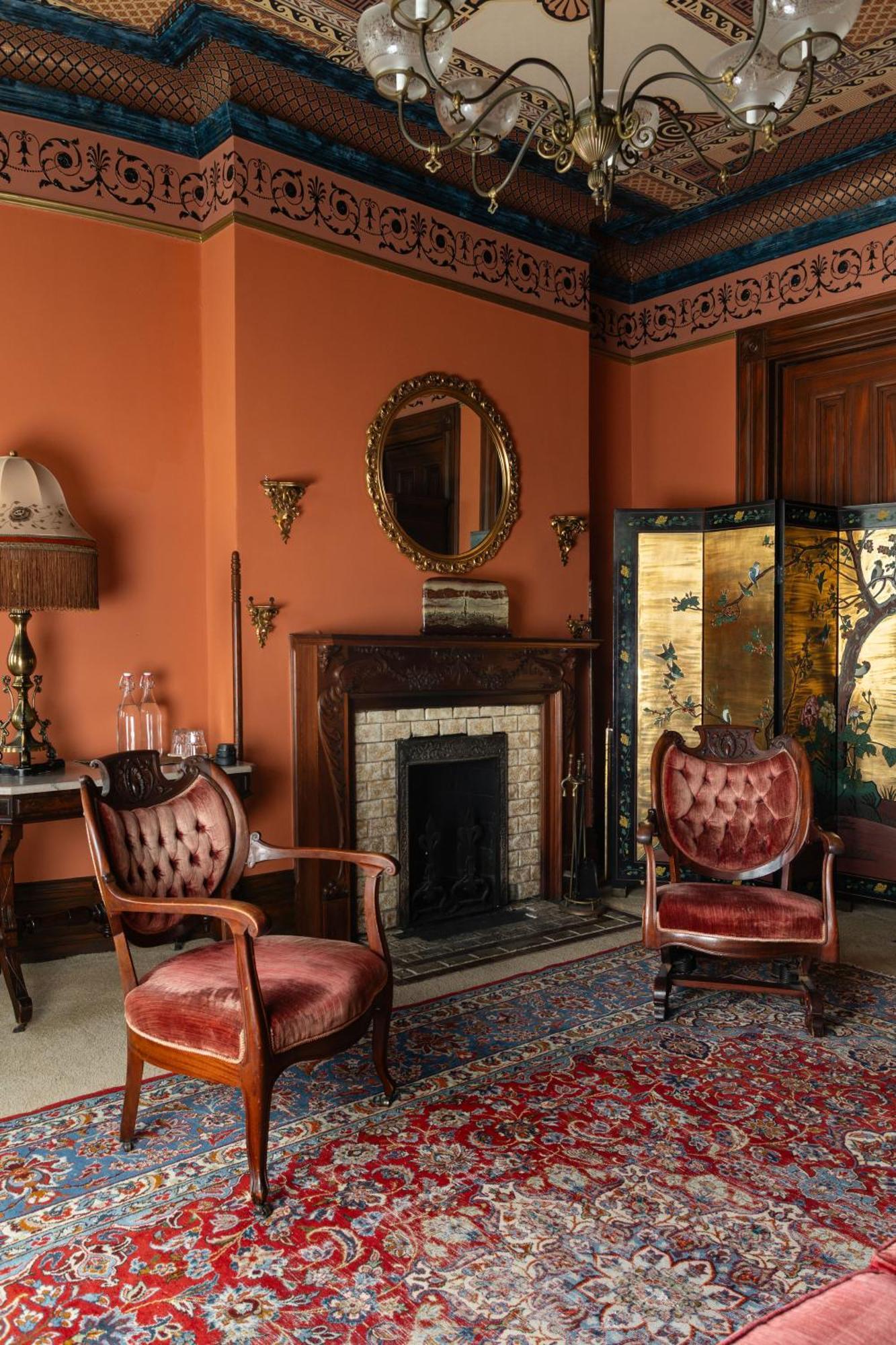 Bed & Breakfast Chateau Tivoli 3*